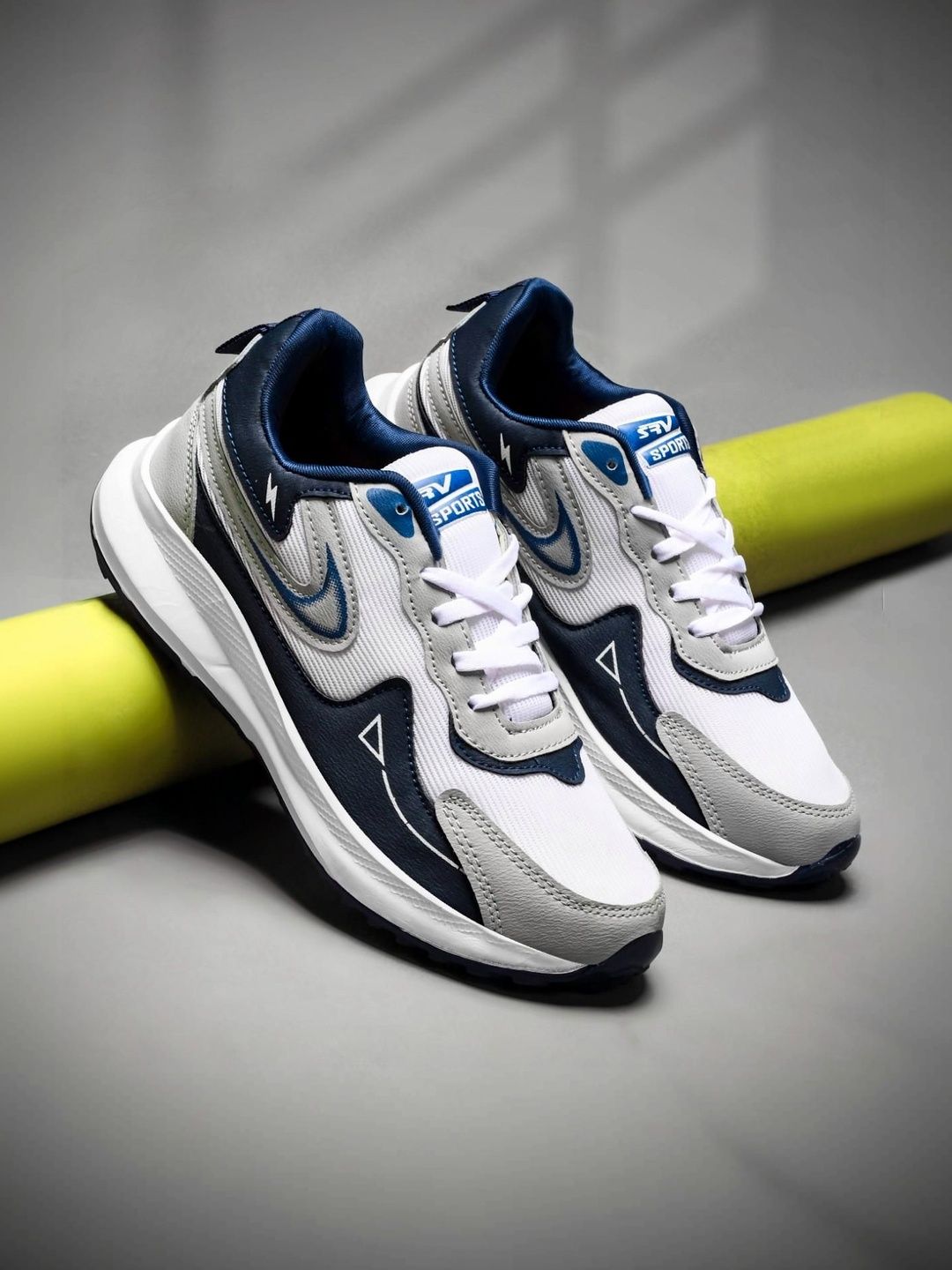 SHOELAMB Men Mesh Running Non-Marking Shoes