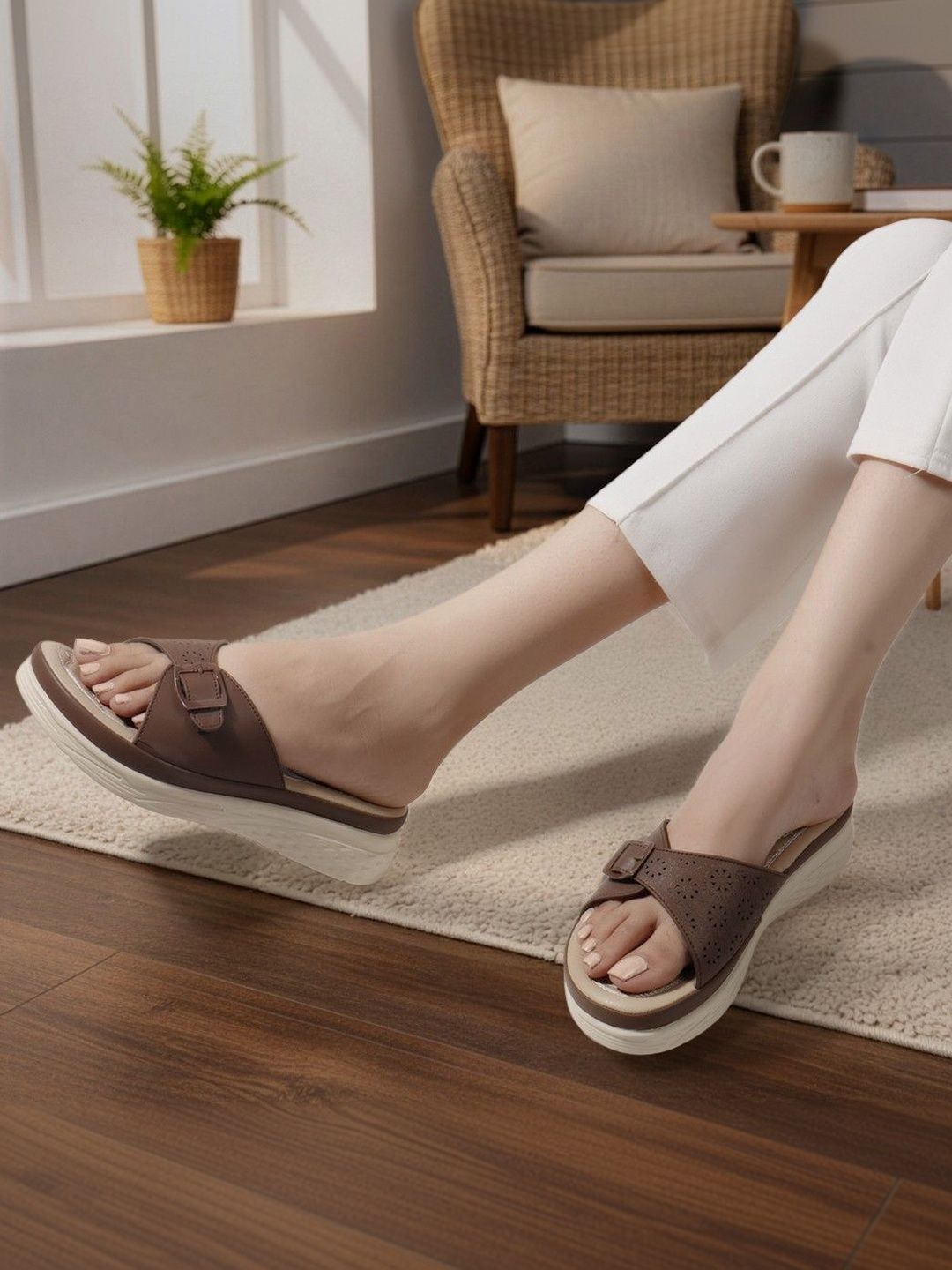 DressBerry Dressberry Women Comfort Flat