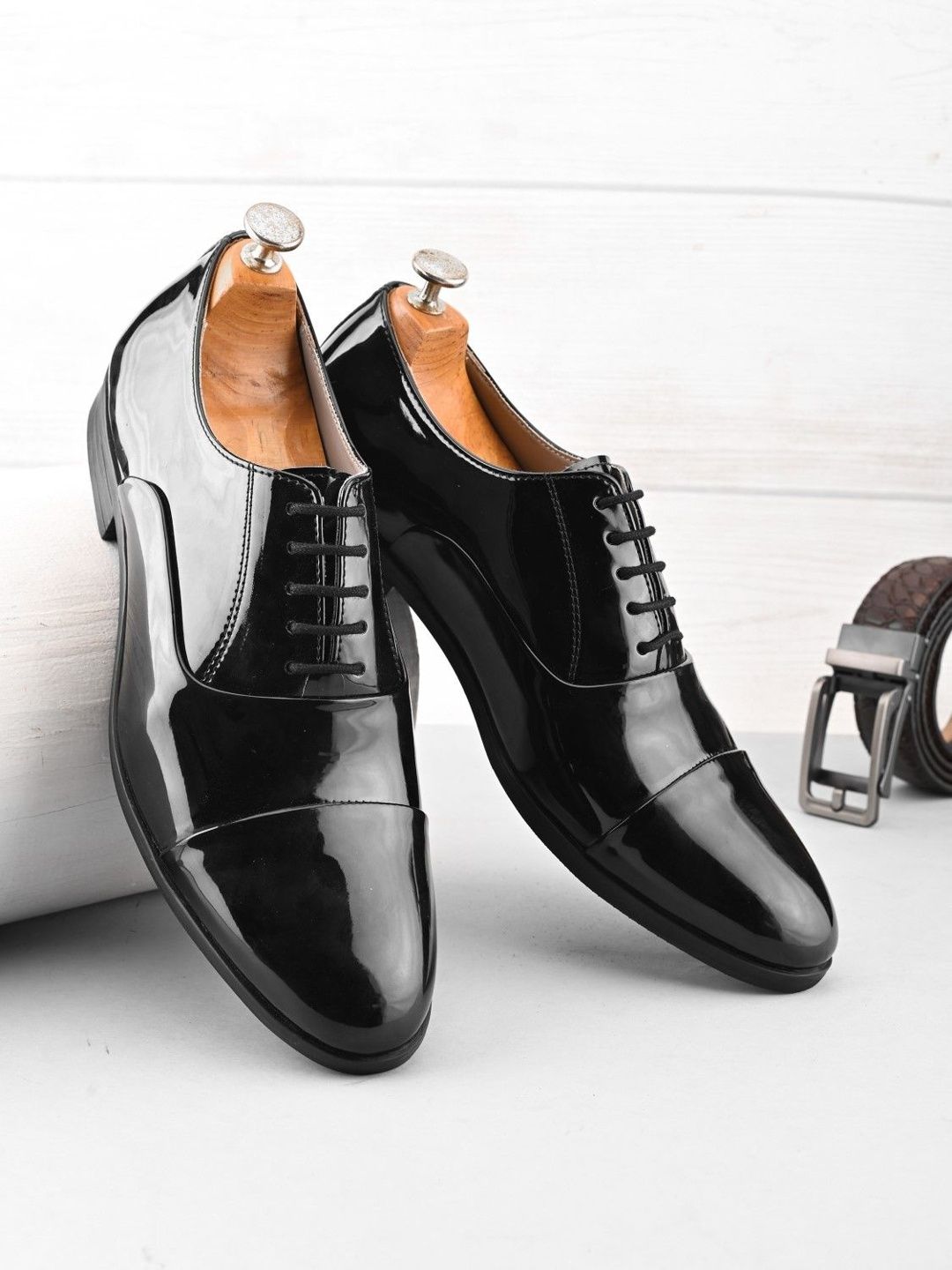 House of Pataudi Men Formal Derbys