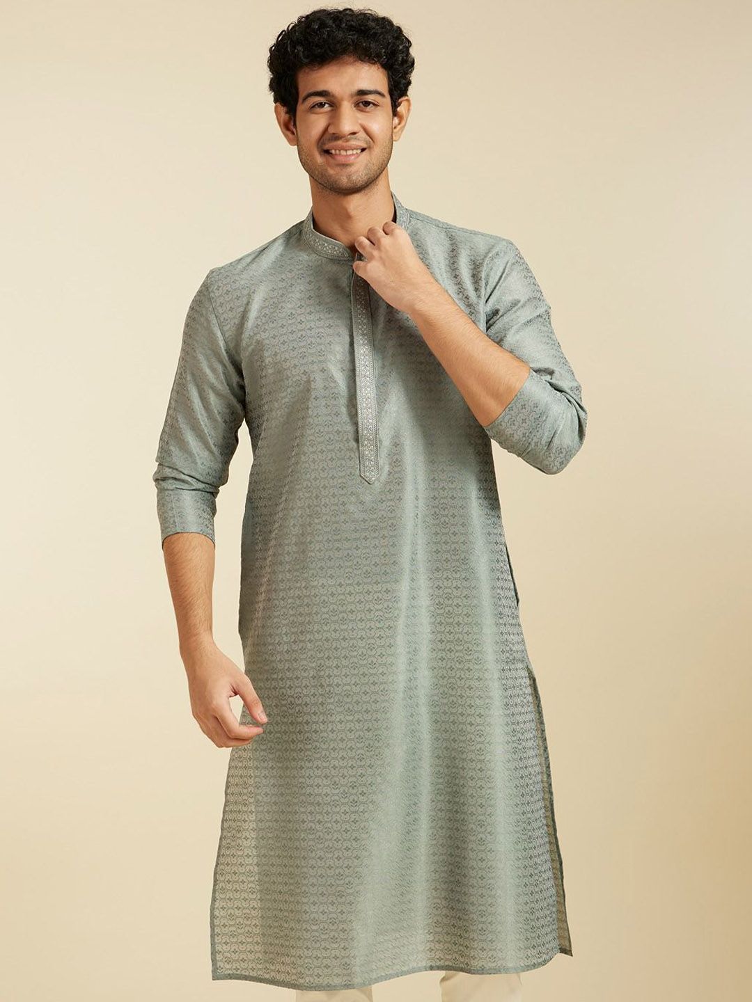 Diwas by Manyavar Floral Woven Design Thread Work Mandarin Collar Straight Kurta