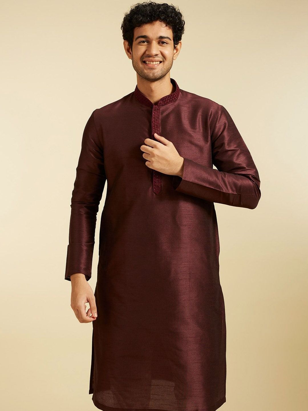Diwas by Manyavar Thread Work Mandarin Collar Straight Kurta