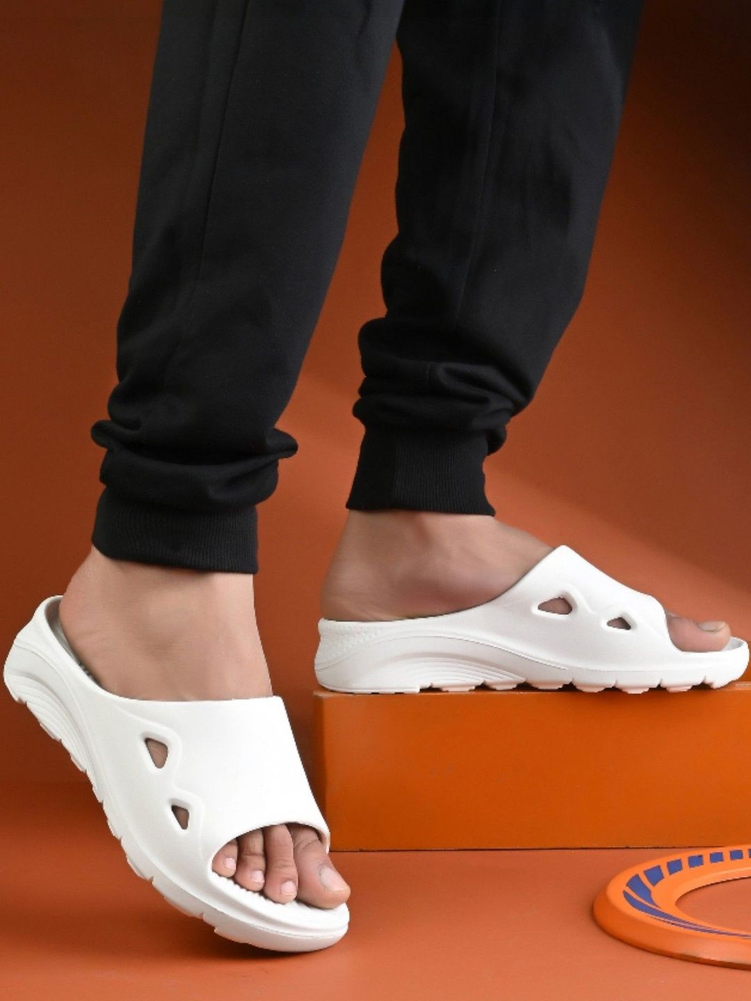 Slipover Men Sliders