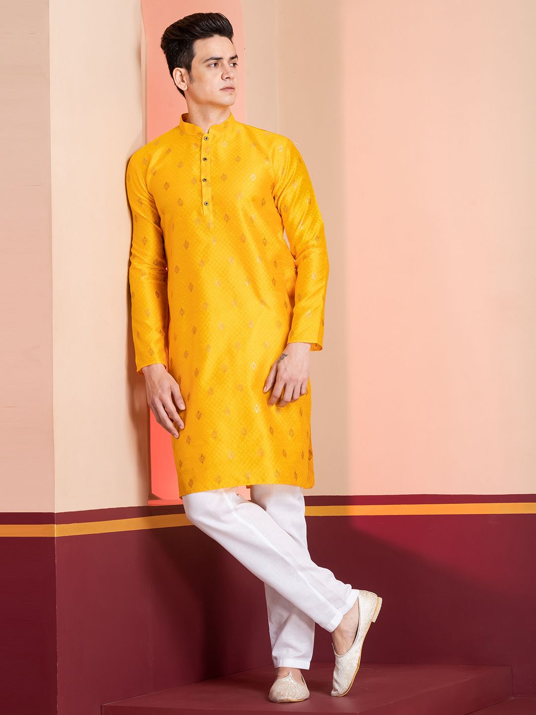 DEVOILER Zardozi Embellished Jacquard Straight Knee Length Kurta