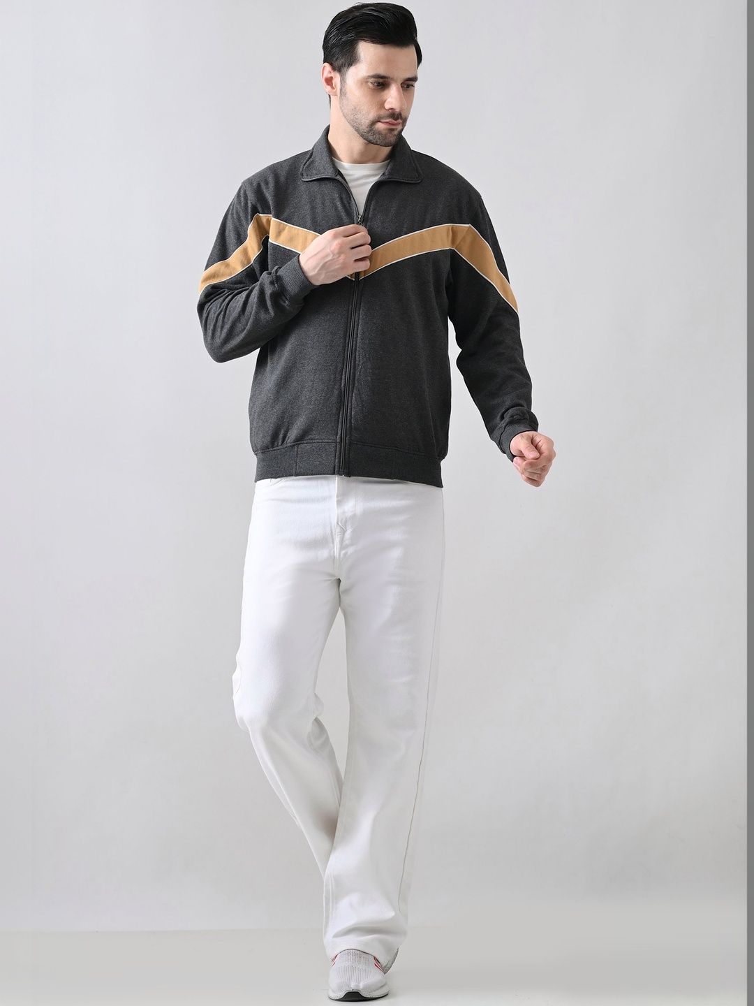 BAESD Men Colourblocked Fleece Lightweight Sporty Jacket