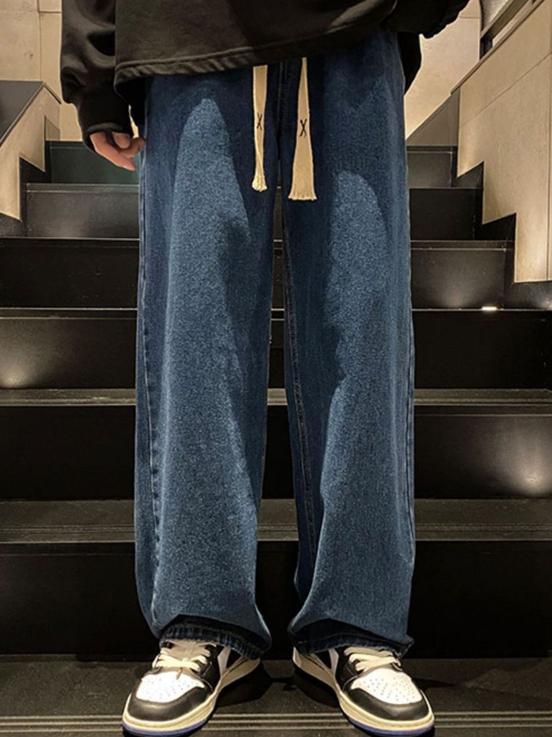 StyleCast Men Wide Leg Mid-Rise Medium Shade Jeans