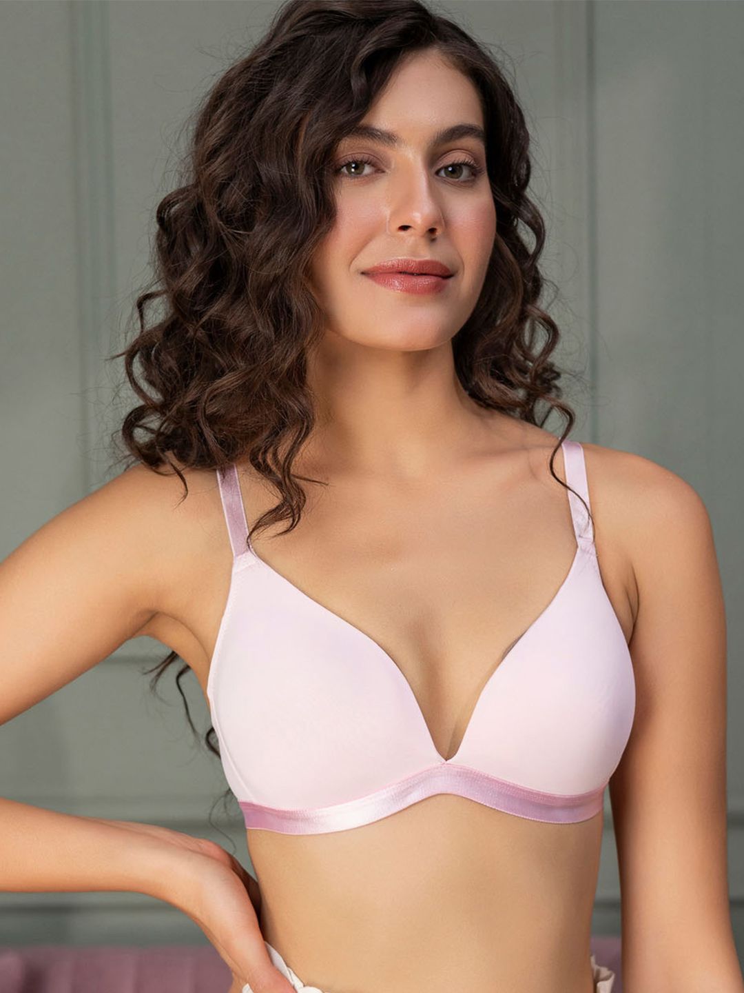 Chelvet Bra Medium Coverage Lightly Padded