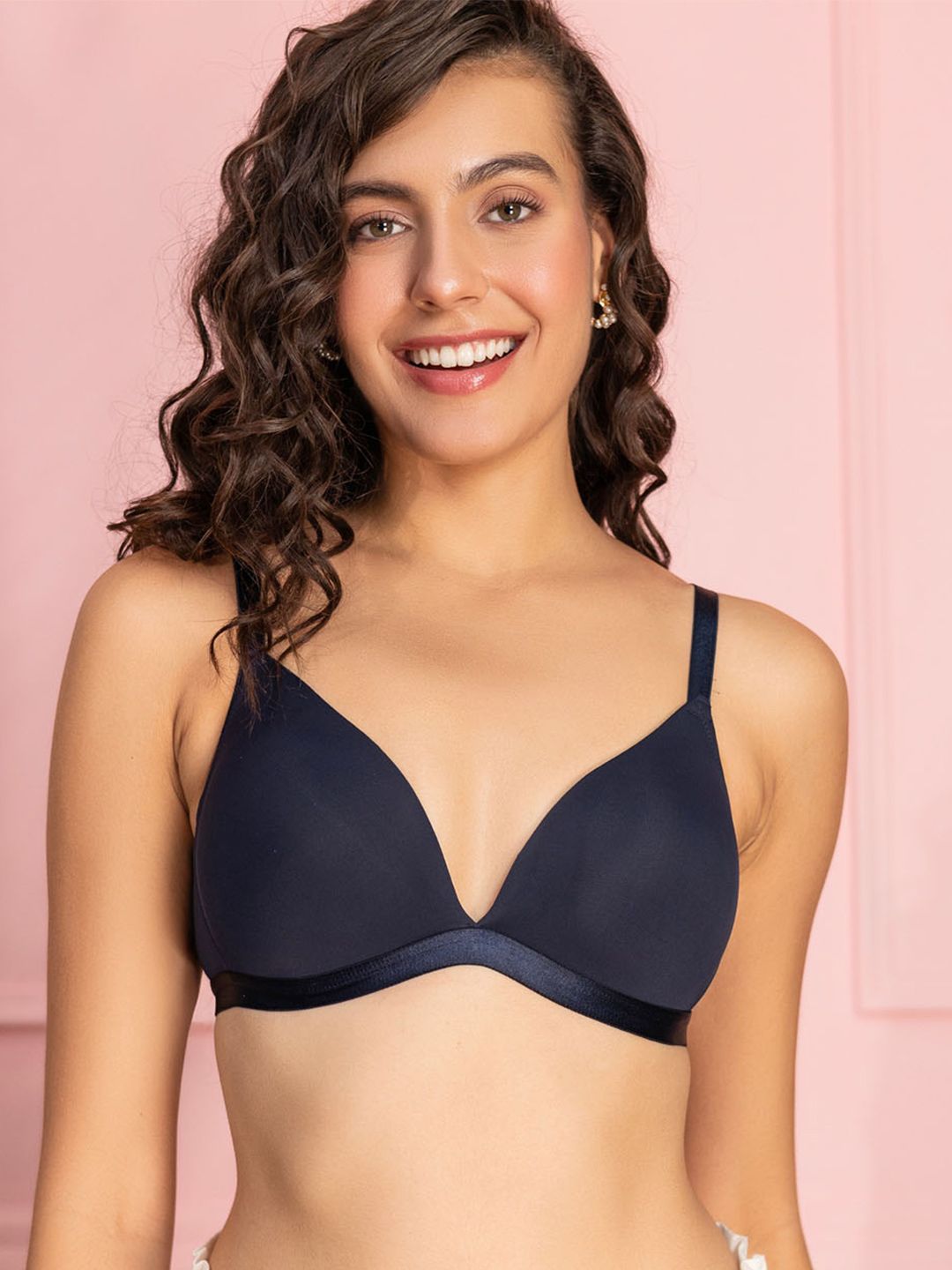 Chelvet Full Coverage Lightly Padded Bra