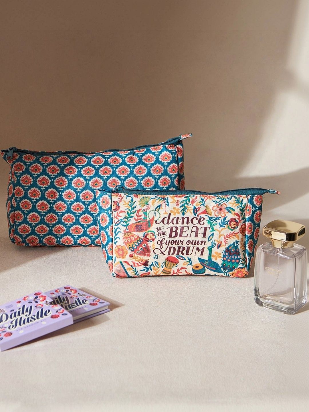 Chumbak Unisex Set of 2 Safar Vanity Pouch Accessory Gift Set