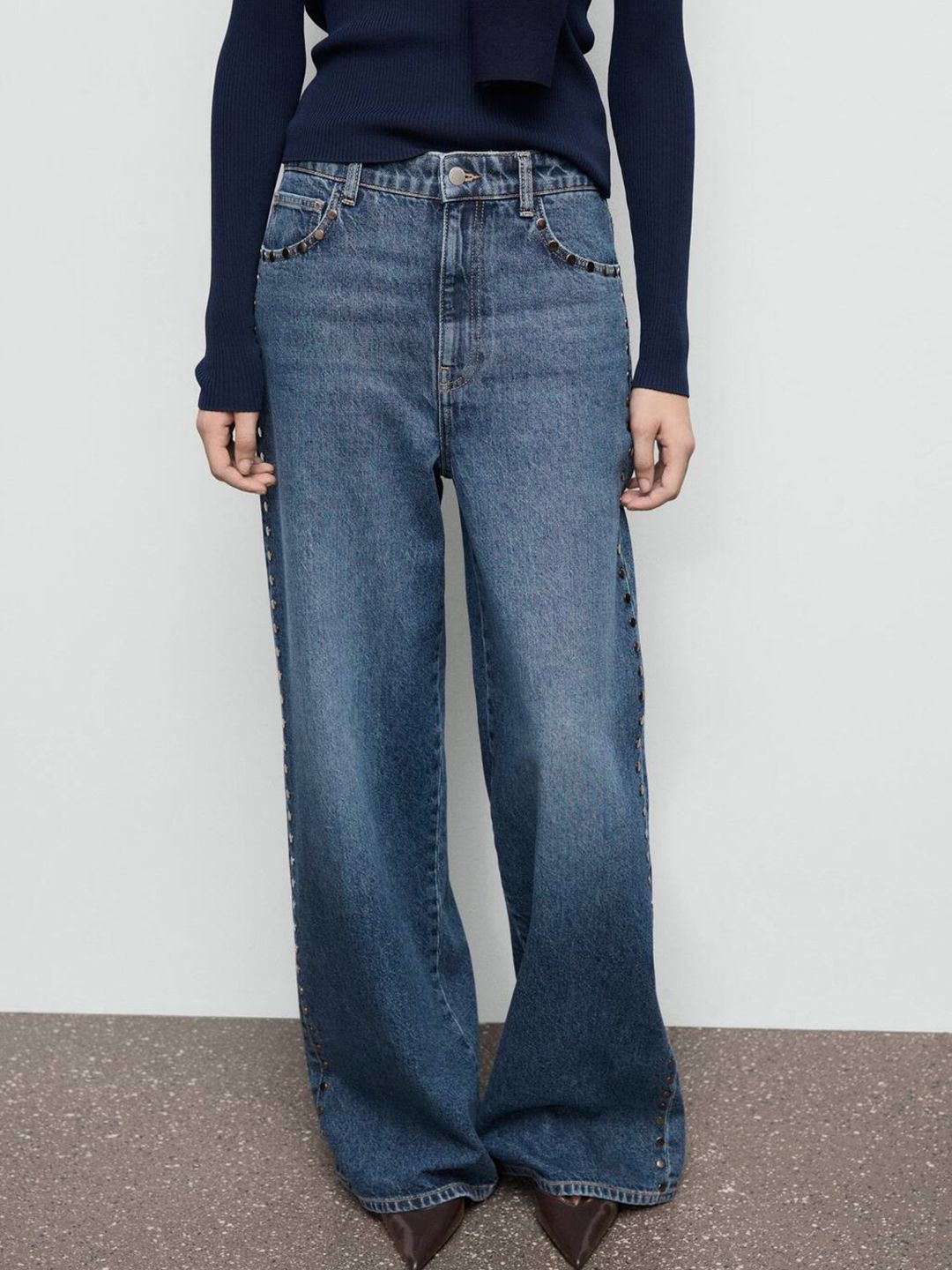 Bootcut Mid-Rise Light Fade Embellished Jeans