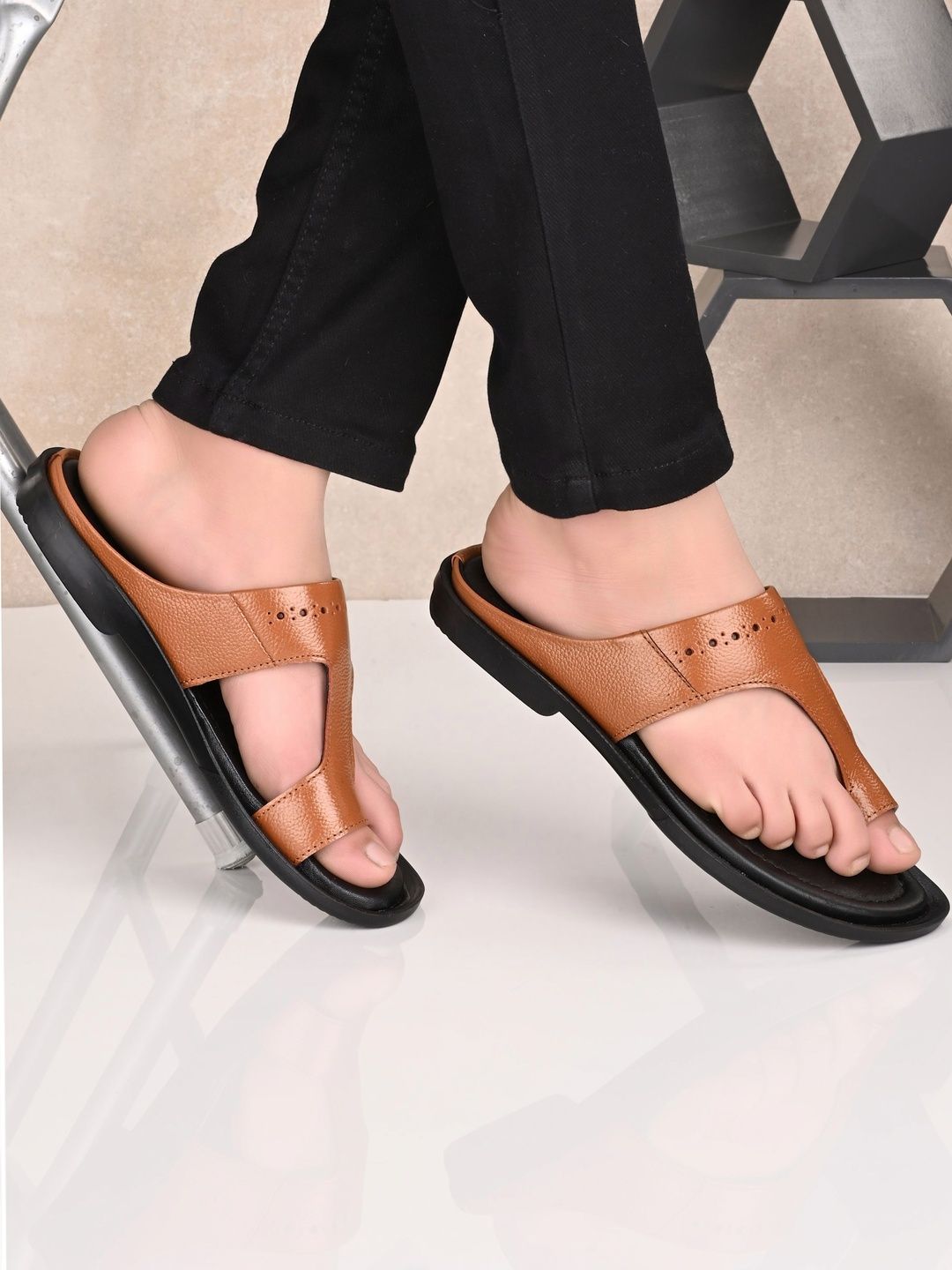 Burwood Men's Leather Slippers