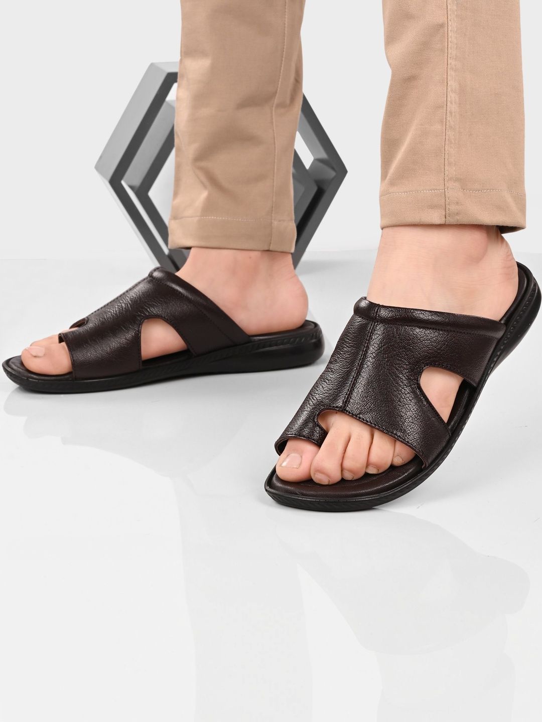 Burwood Men's Leather Slippers