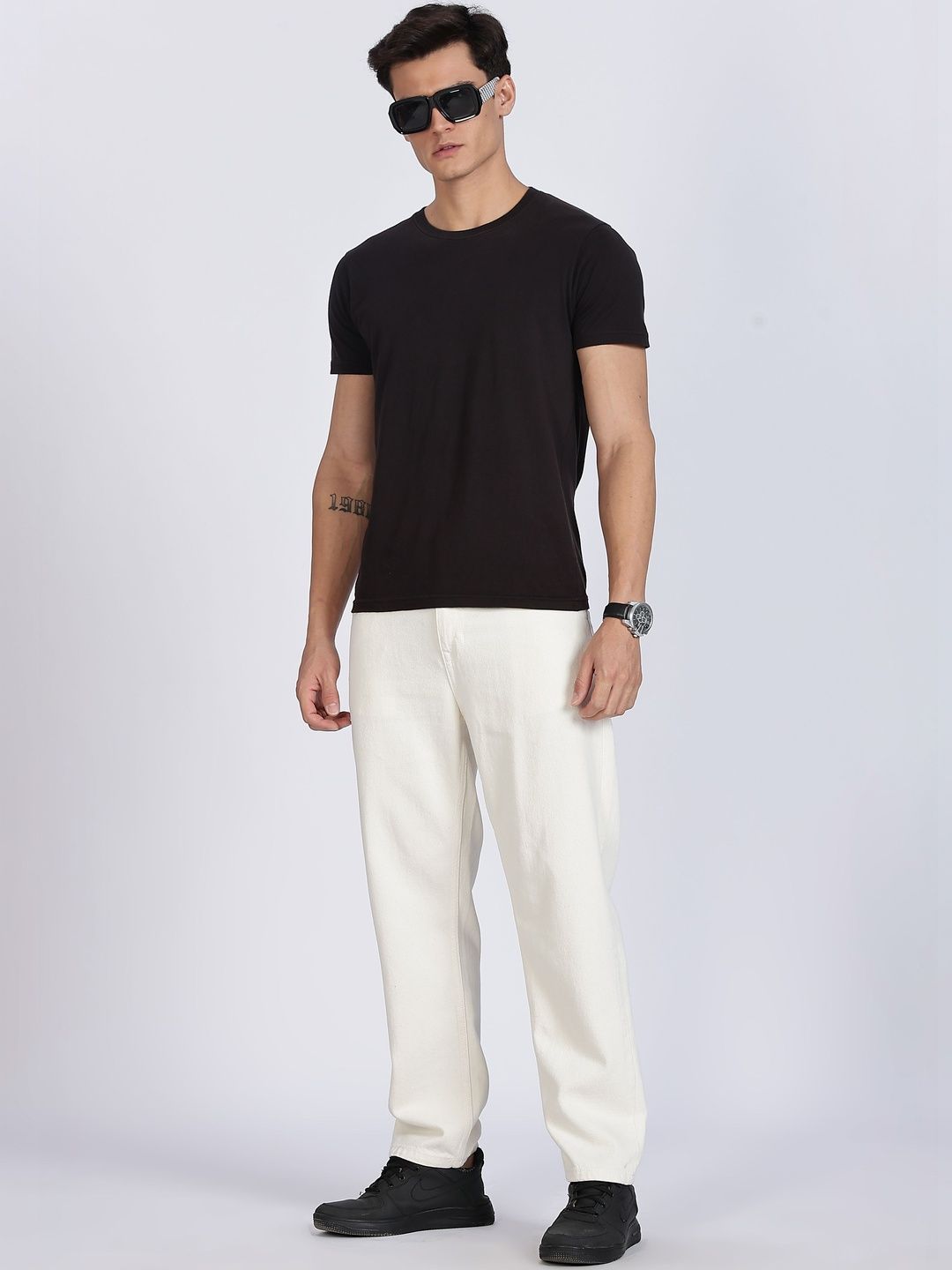 The Roadster Lifestyle Co Pure Cotton No Fade Straight-Fit Jeans