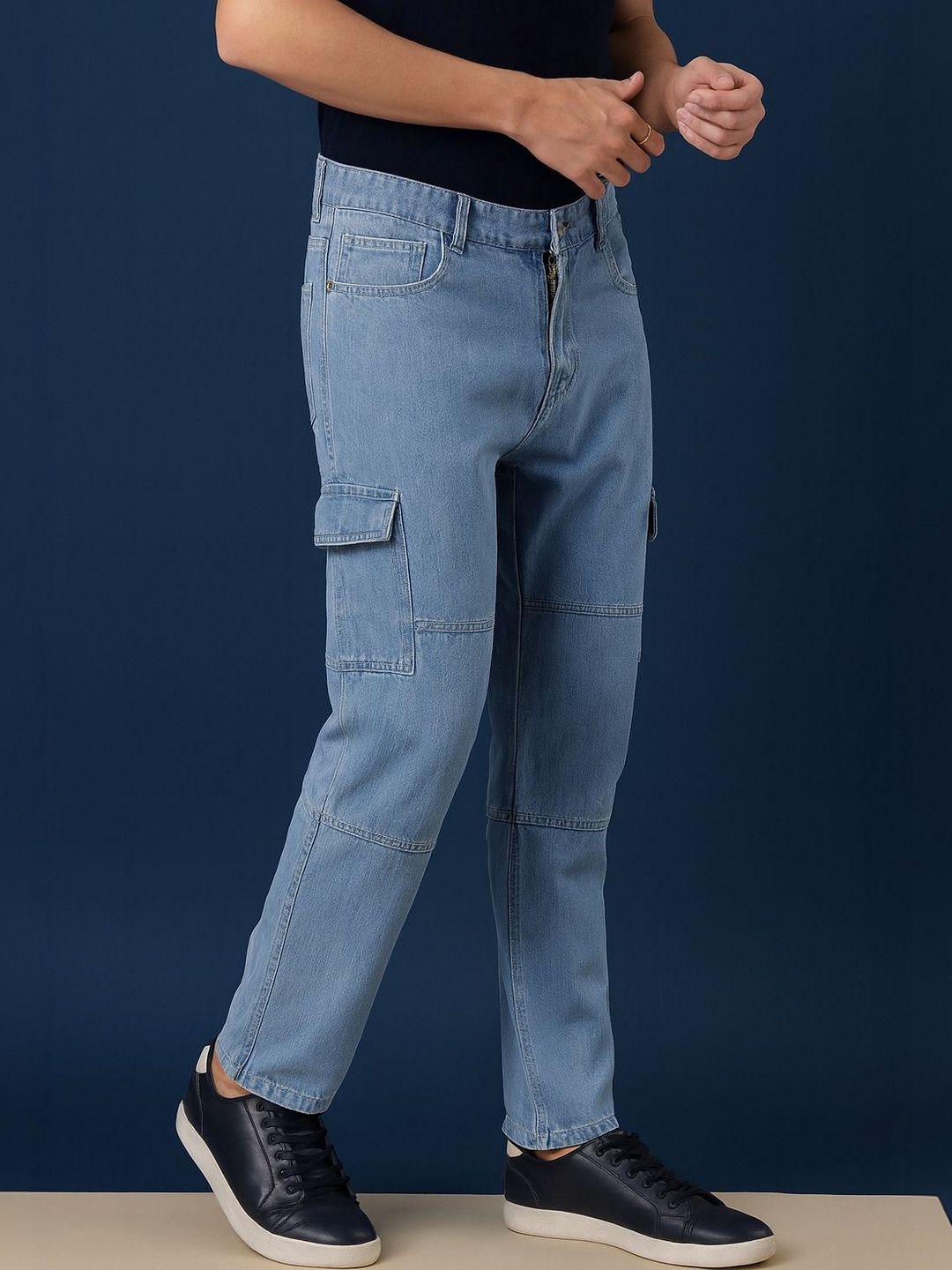 CINOCCI Men Relaxed Fit Mid-Rise Light Fade Jeans