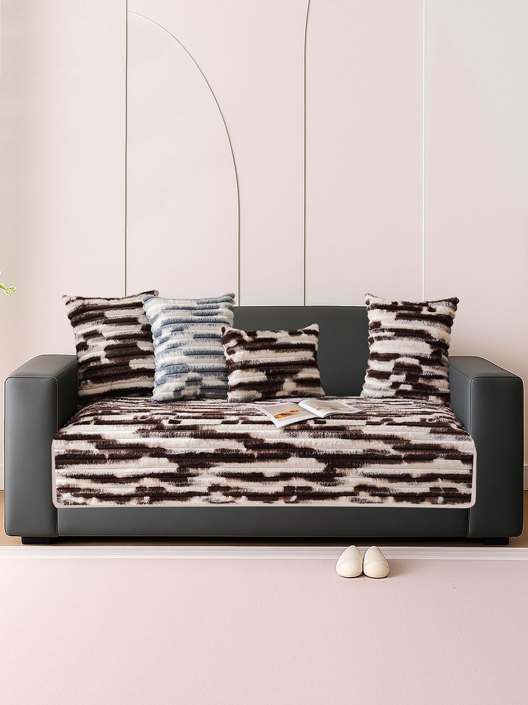 DREAM CARE Brown & Brown Printed 1 Piece Sofa Cover