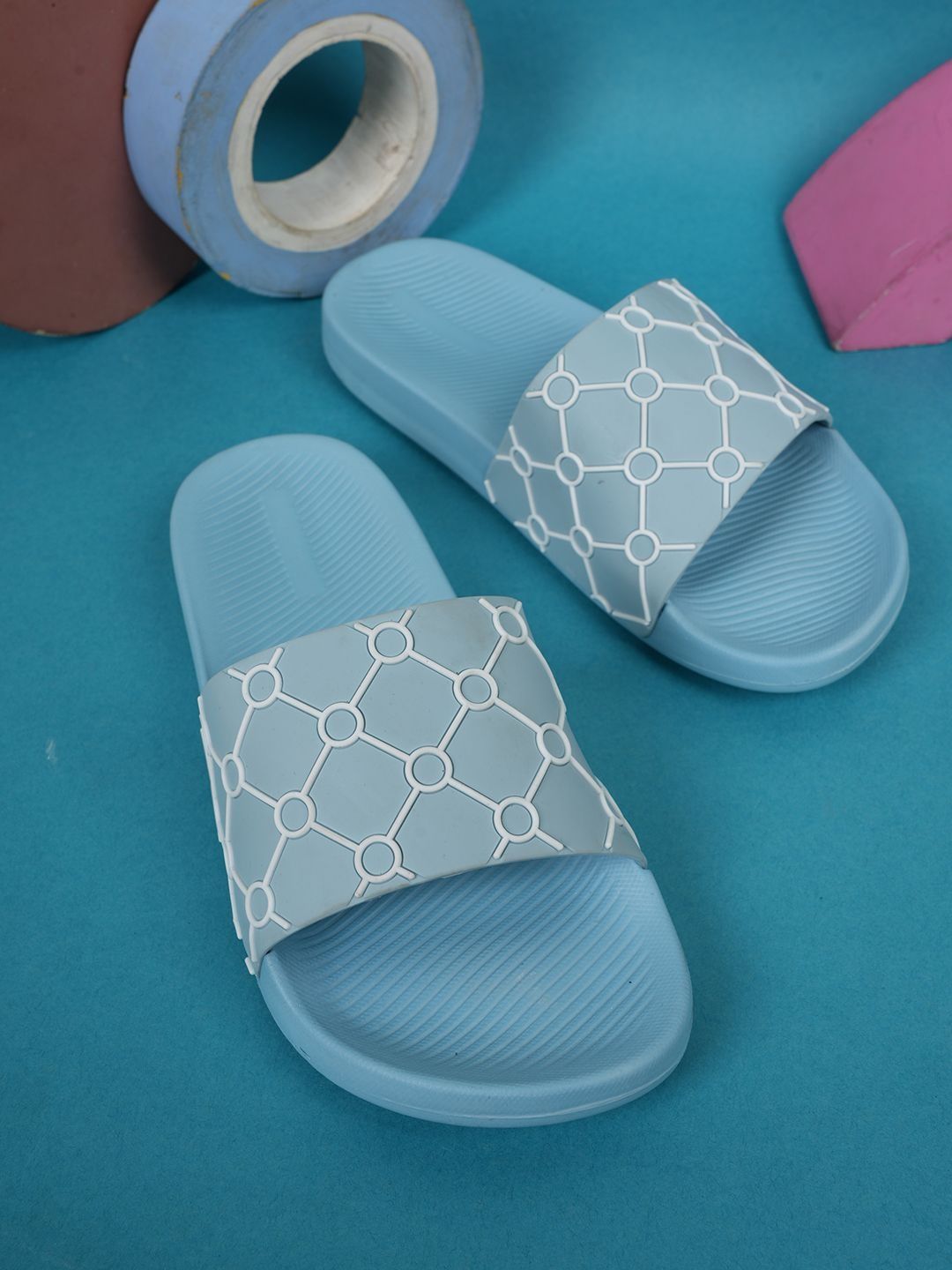 YK Unisex Kids Printed Rubber Sliders