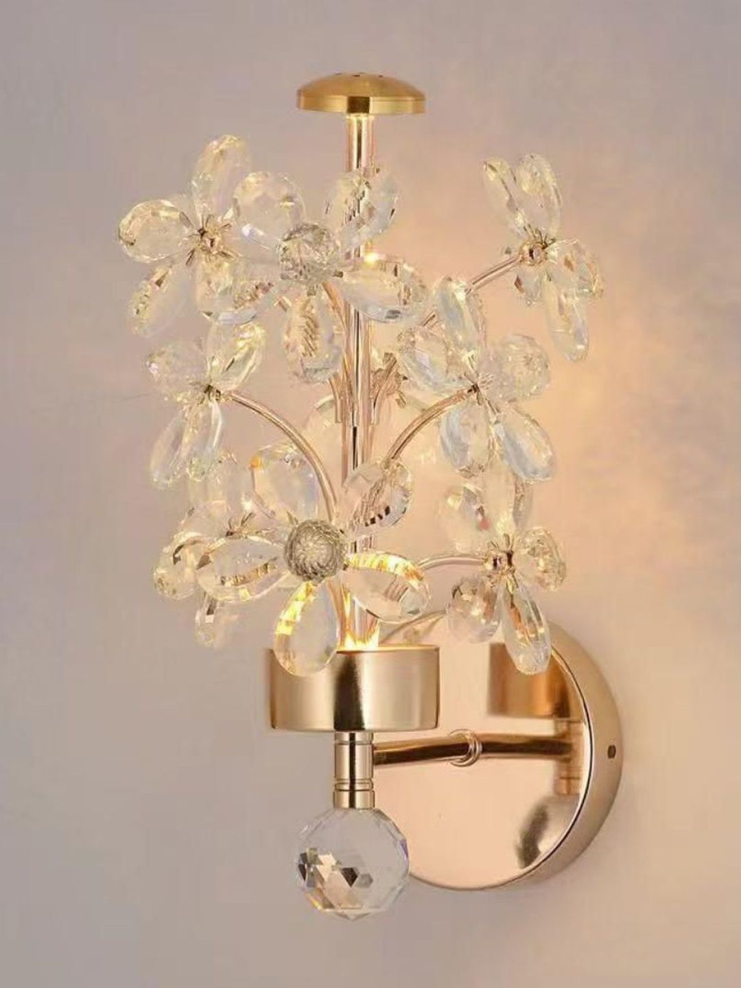 Stello Gold-Toned & Gold-Toned Metal Contemporary Abstract Shaped Shaped Wall Lamp