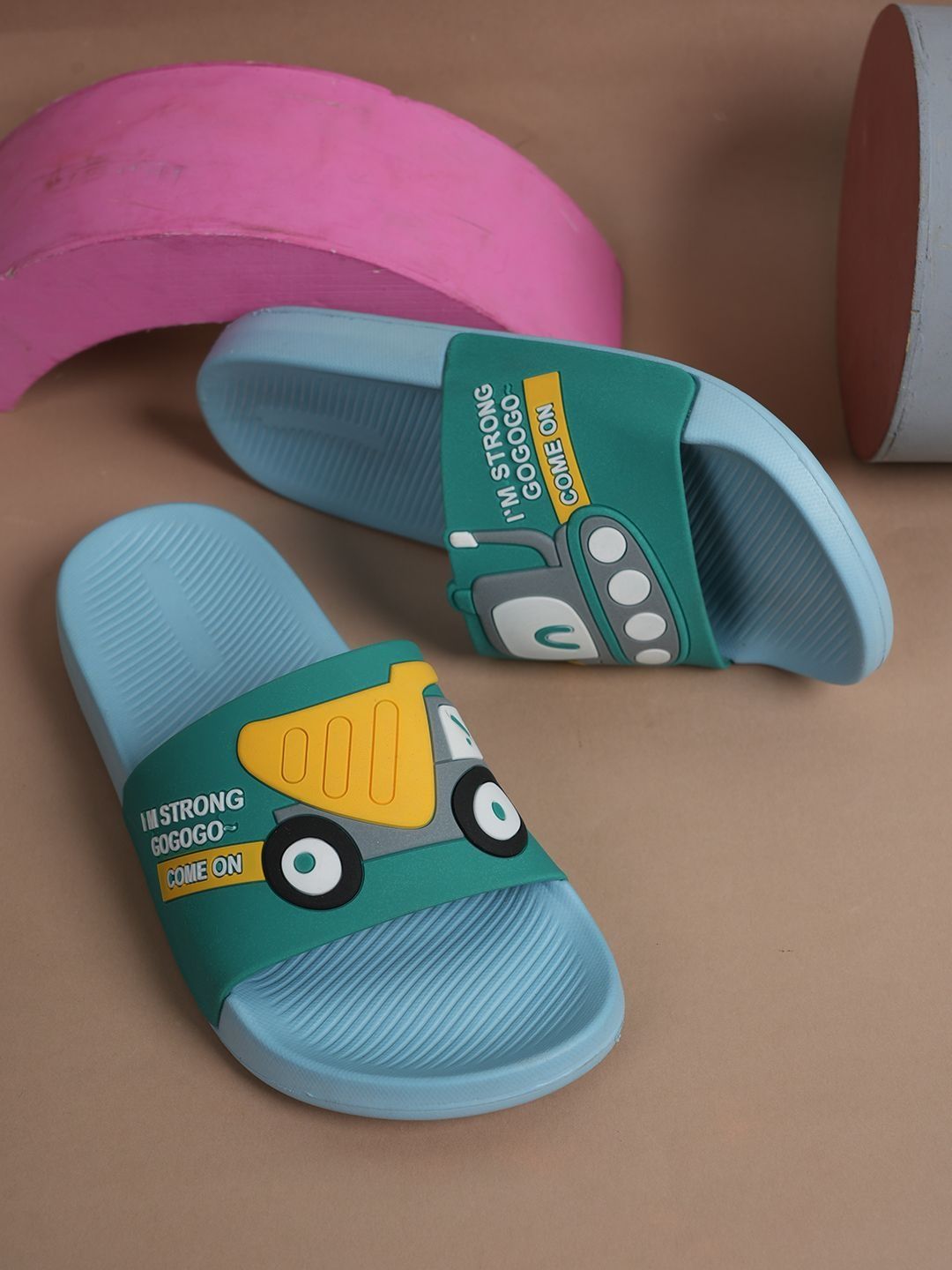 YK Unisex Kids Printed Rubber Sliders