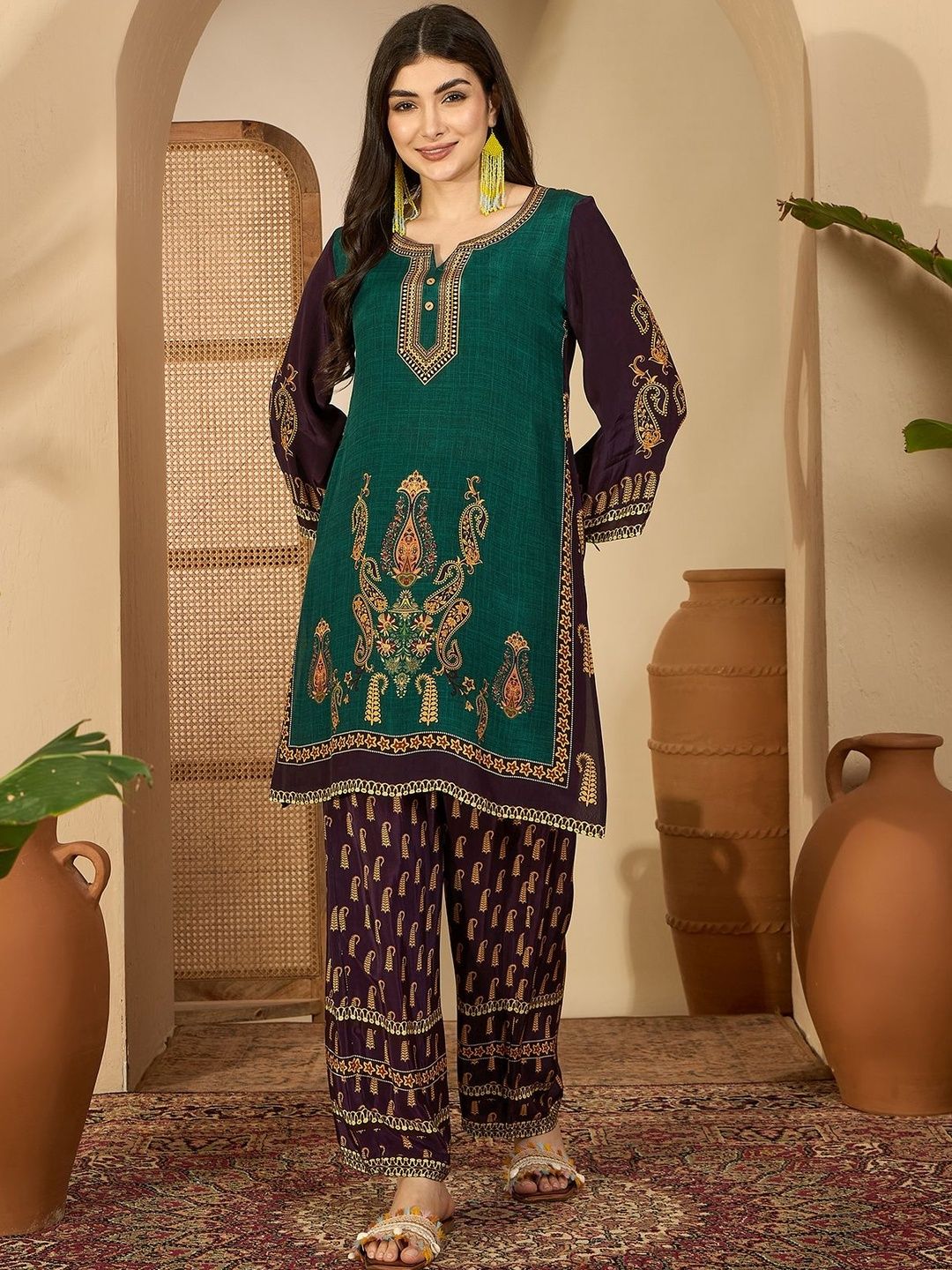 Sangria Printed Round Neck Tunic & Trousers Co-Ords Set