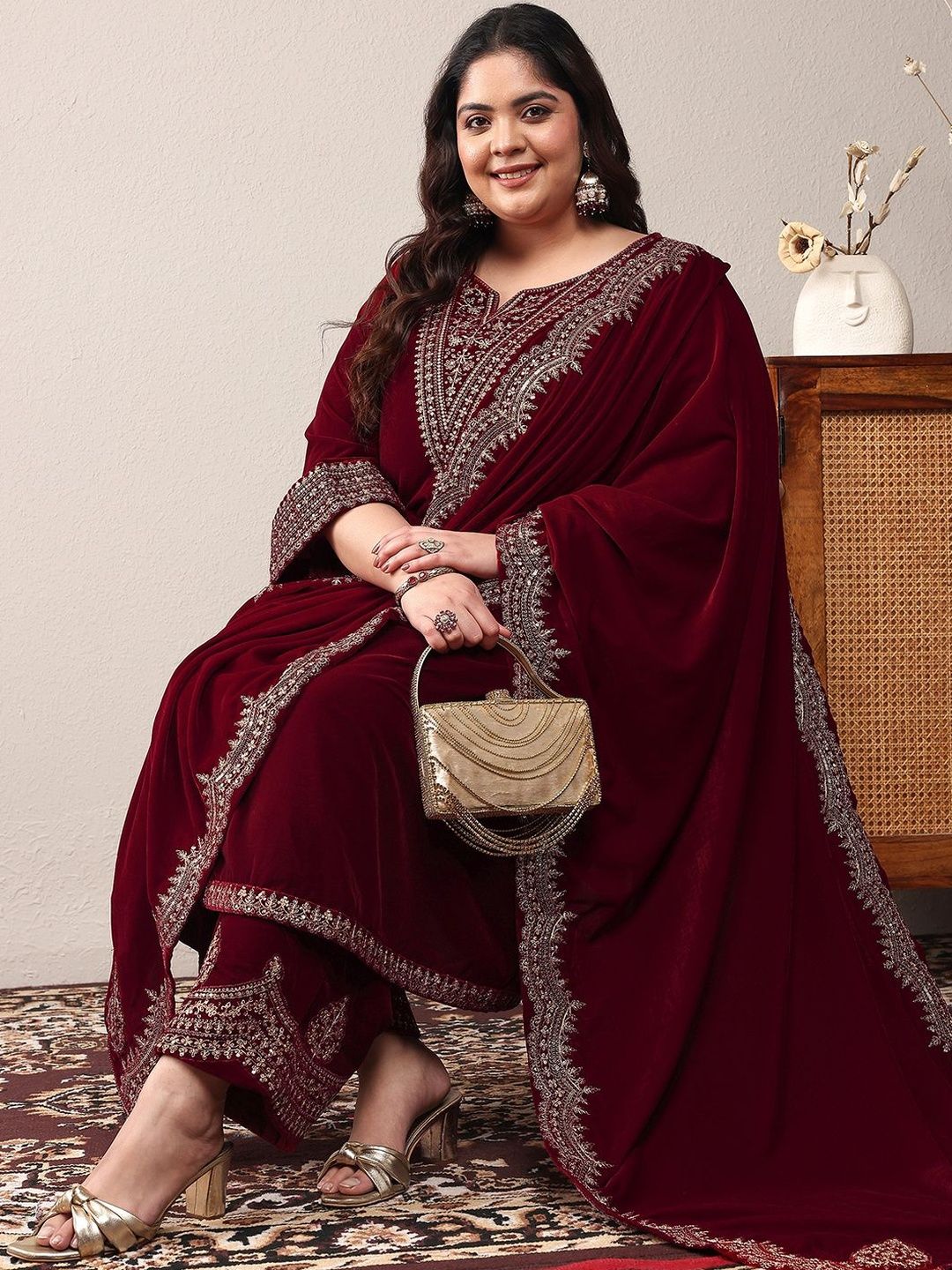 Extra Love By Libas Plus Size Ethnic Motifs Embroidered Velvet Kurta with Trousers & With