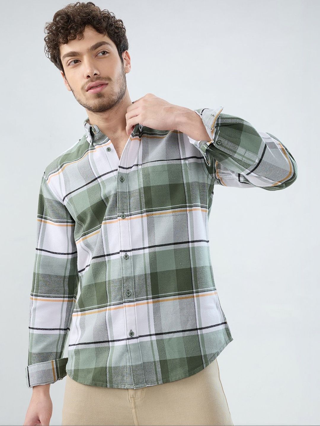 HERE&NOW Men Slim Fit Checked Casual Shirt