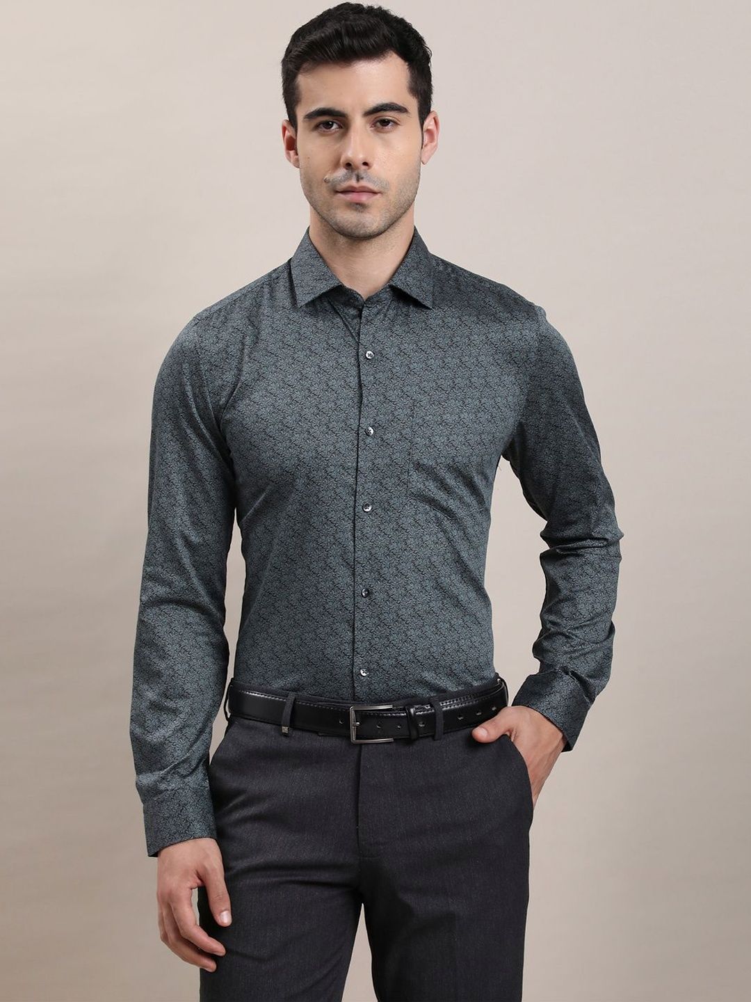 Turtle Men Standard Slim Fit Printed Formal Shirt