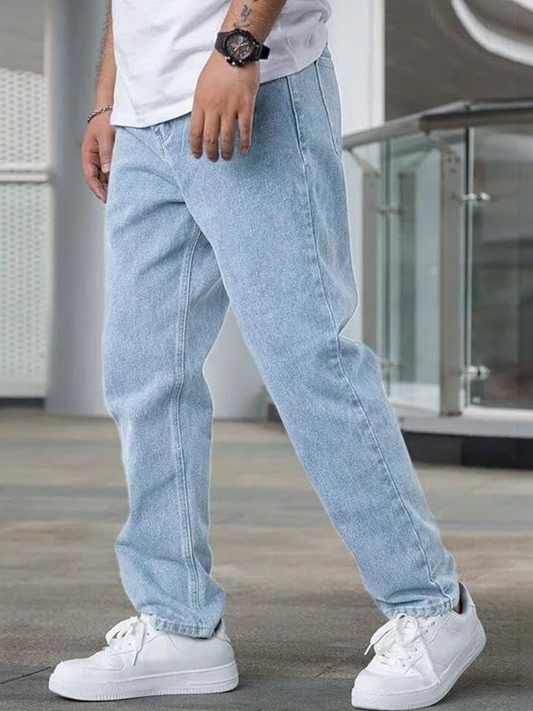 BAESD Men Relaxed Fit High-Rise Light Fade Stretchable Jeans