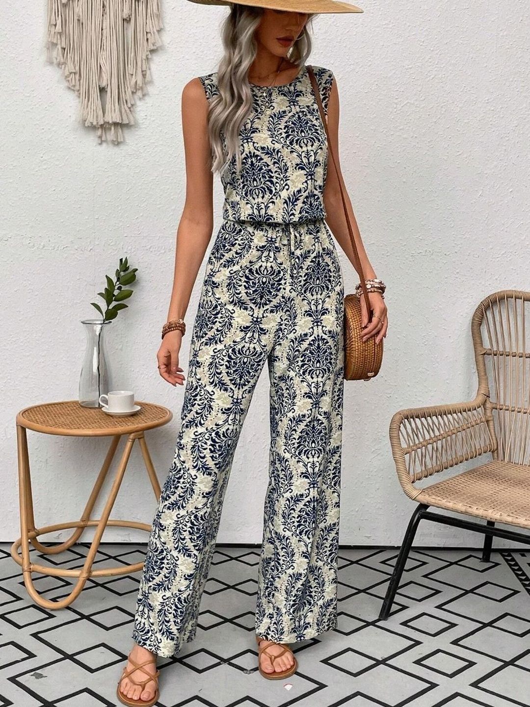 LERIYA FASHION Crepe Jumpsuit