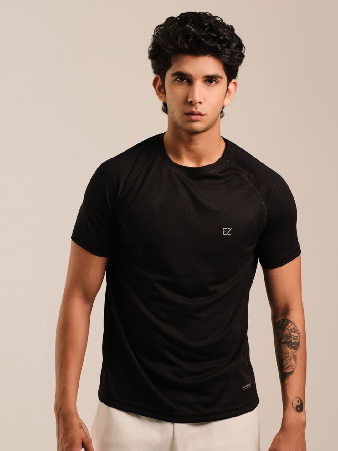 EAZY Round Neck Short Sleeves Sports Dry Fit T-shirt