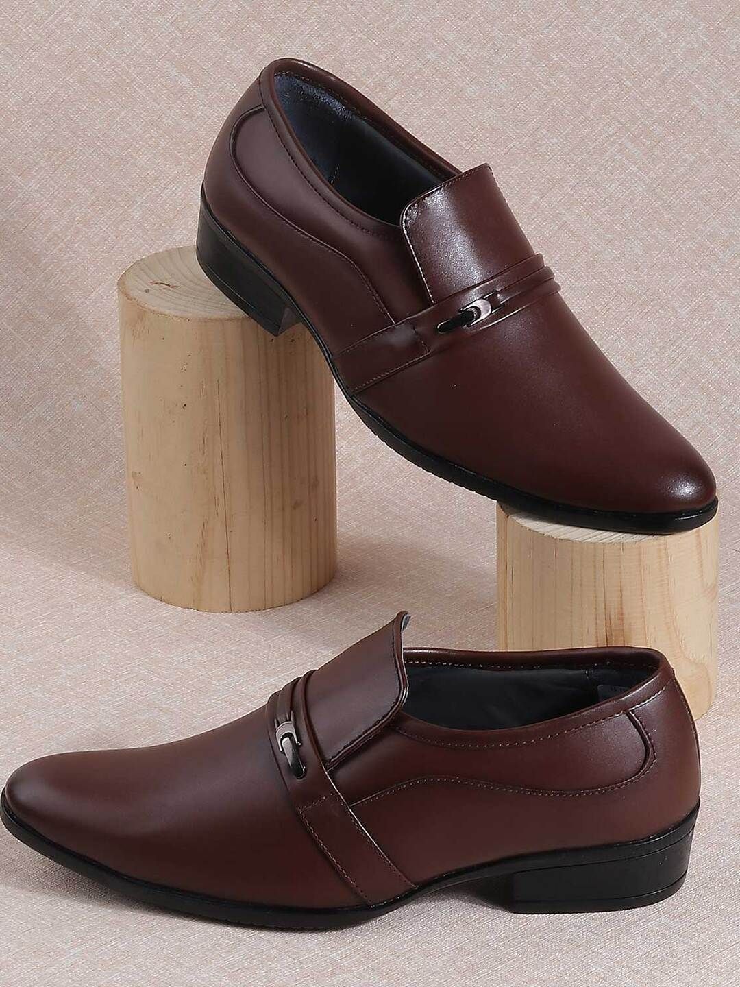 Mochi  Men Textured Formal Slip-On Shoes