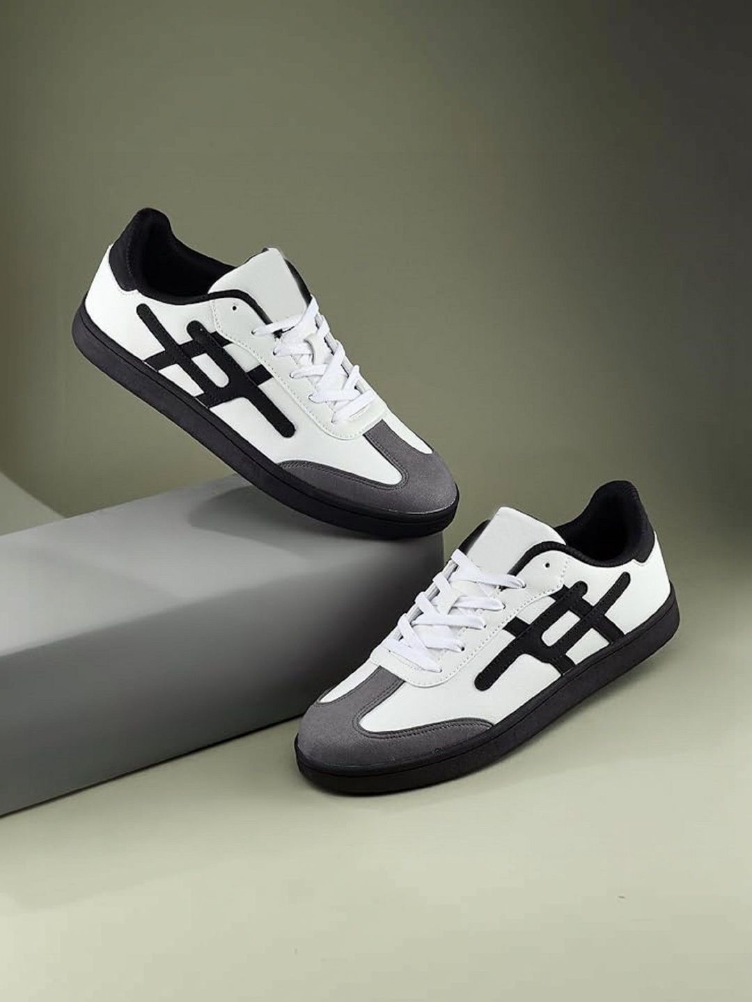 glitchez Men Colorblock Sneakers With Ultra Soft Cushion Lace-Up All-Day Comfort Shoes