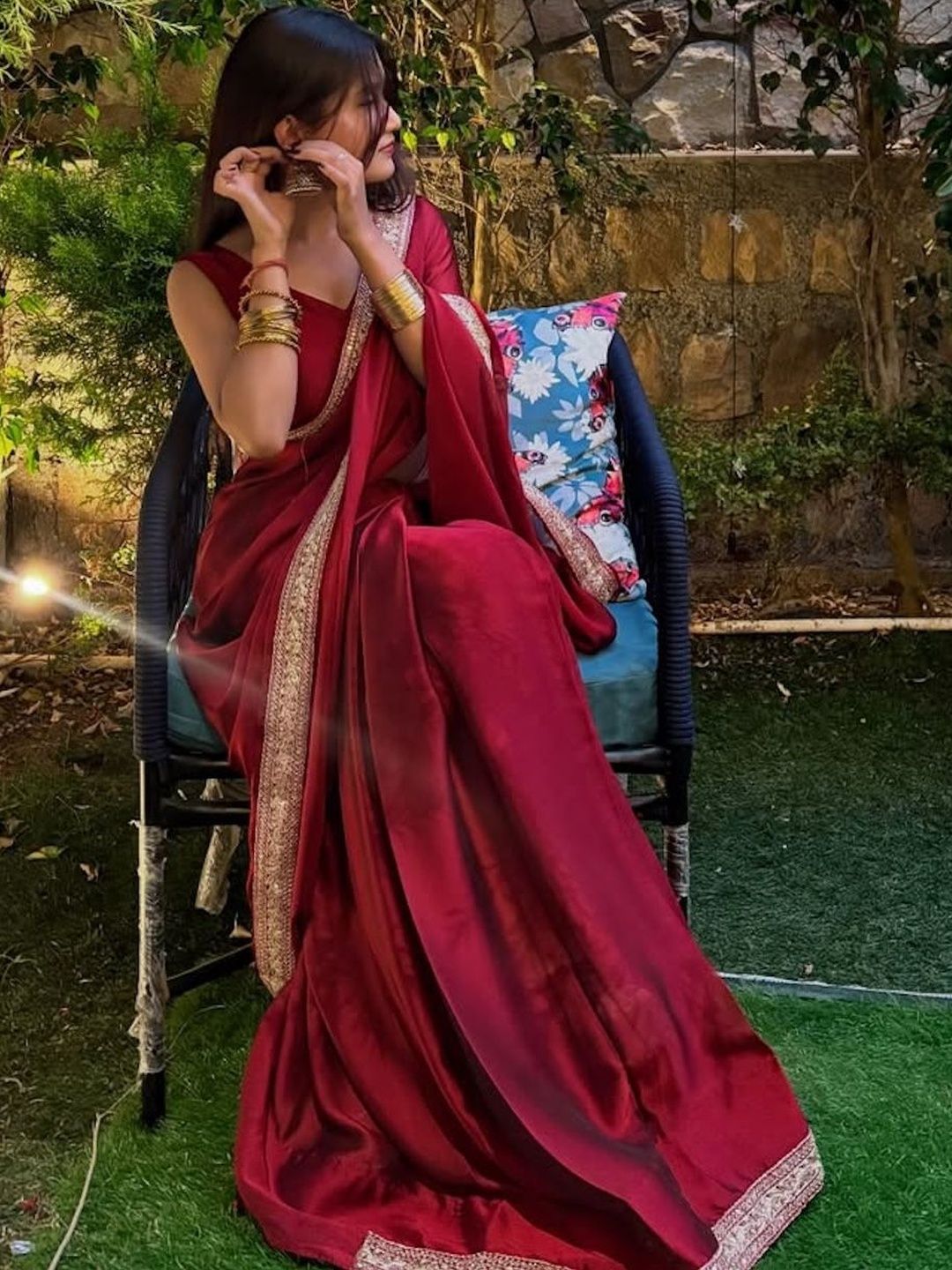 Celeb Styles Sequinned Pure Georgette Saree