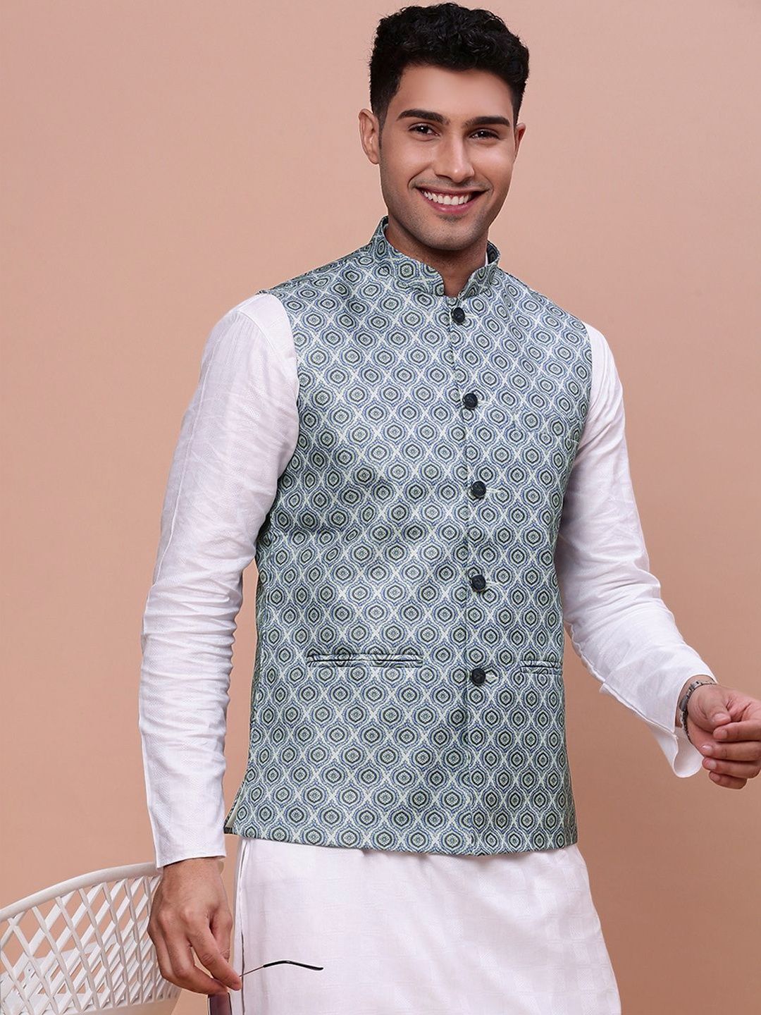 SHOWOFFFF Printed Slim Fit Mandarin Collar Nehru Jacket