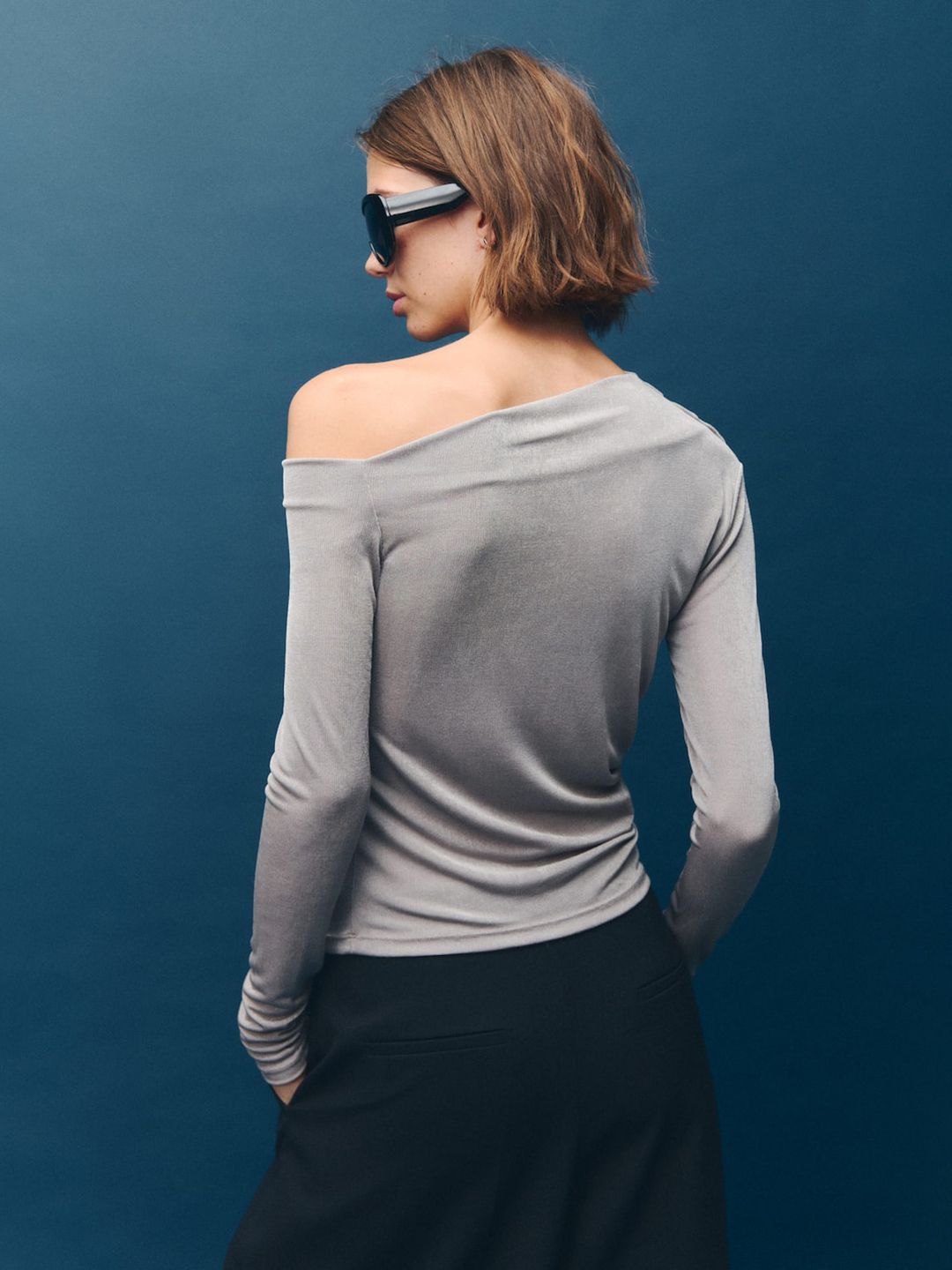 One Shoulder Ruched Slim Fit T-shirt