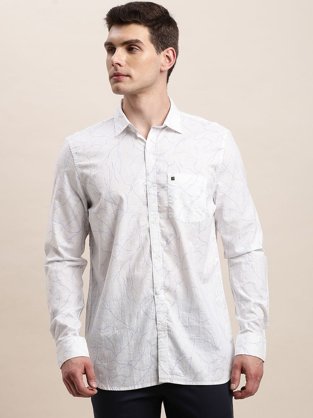 Turtle Men Relaxed Slim Fit Printed Casual Shirt