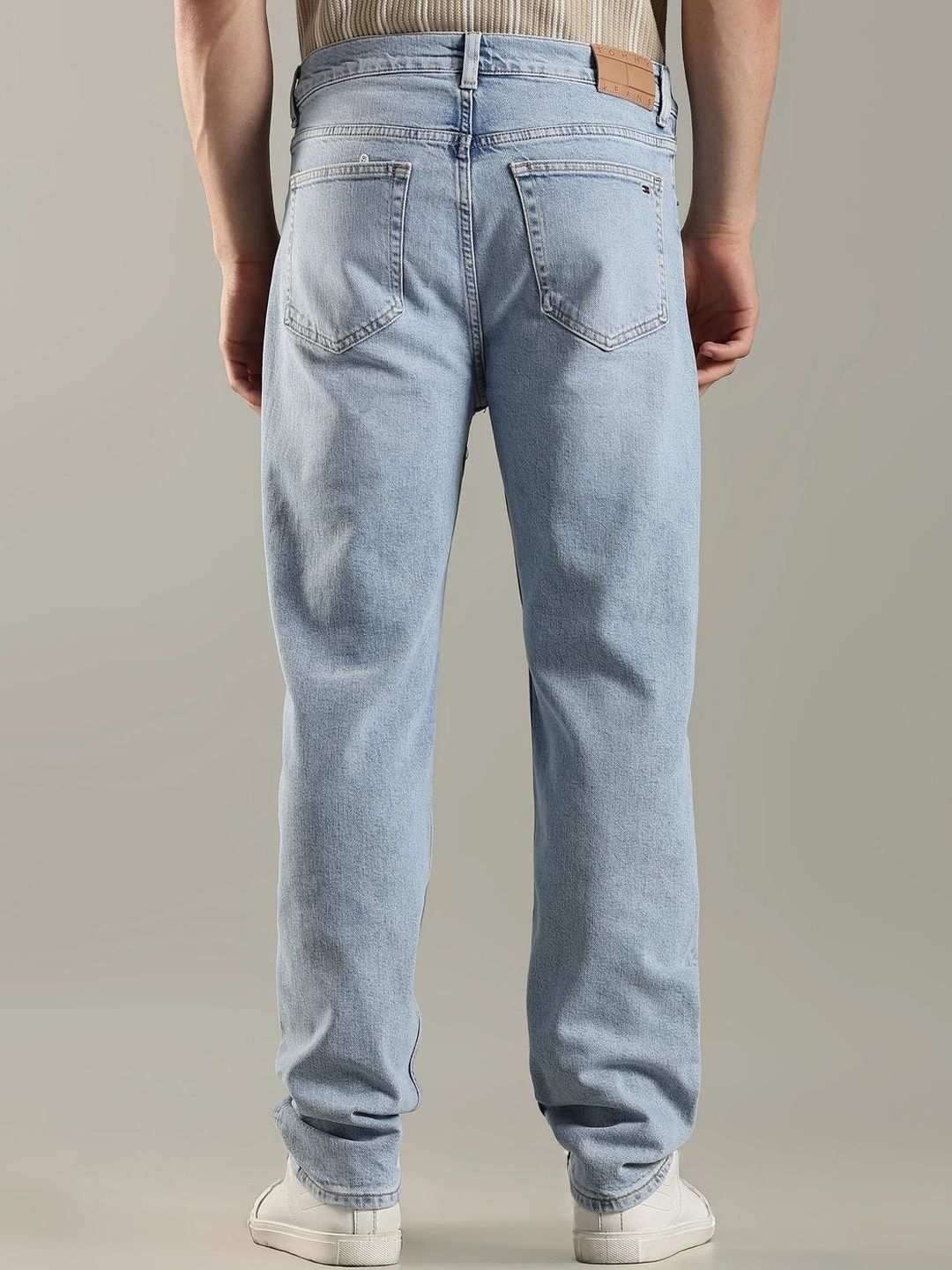 Regular Fit Mid-Rise Light Fade Jeans