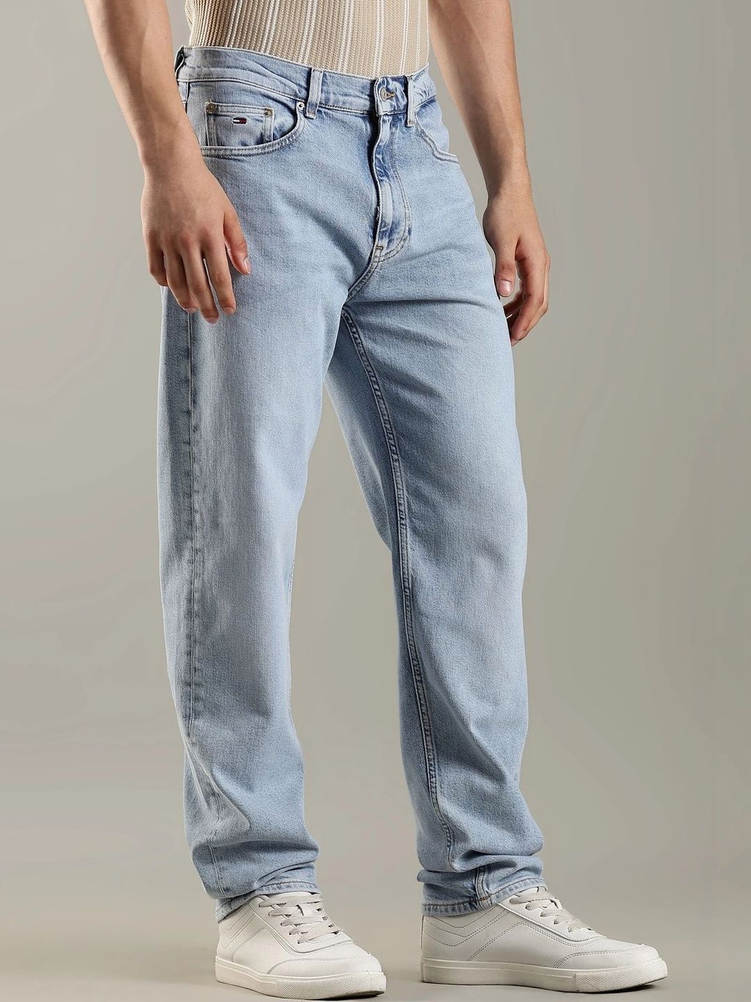 Regular Fit Mid-Rise Light Fade Jeans
