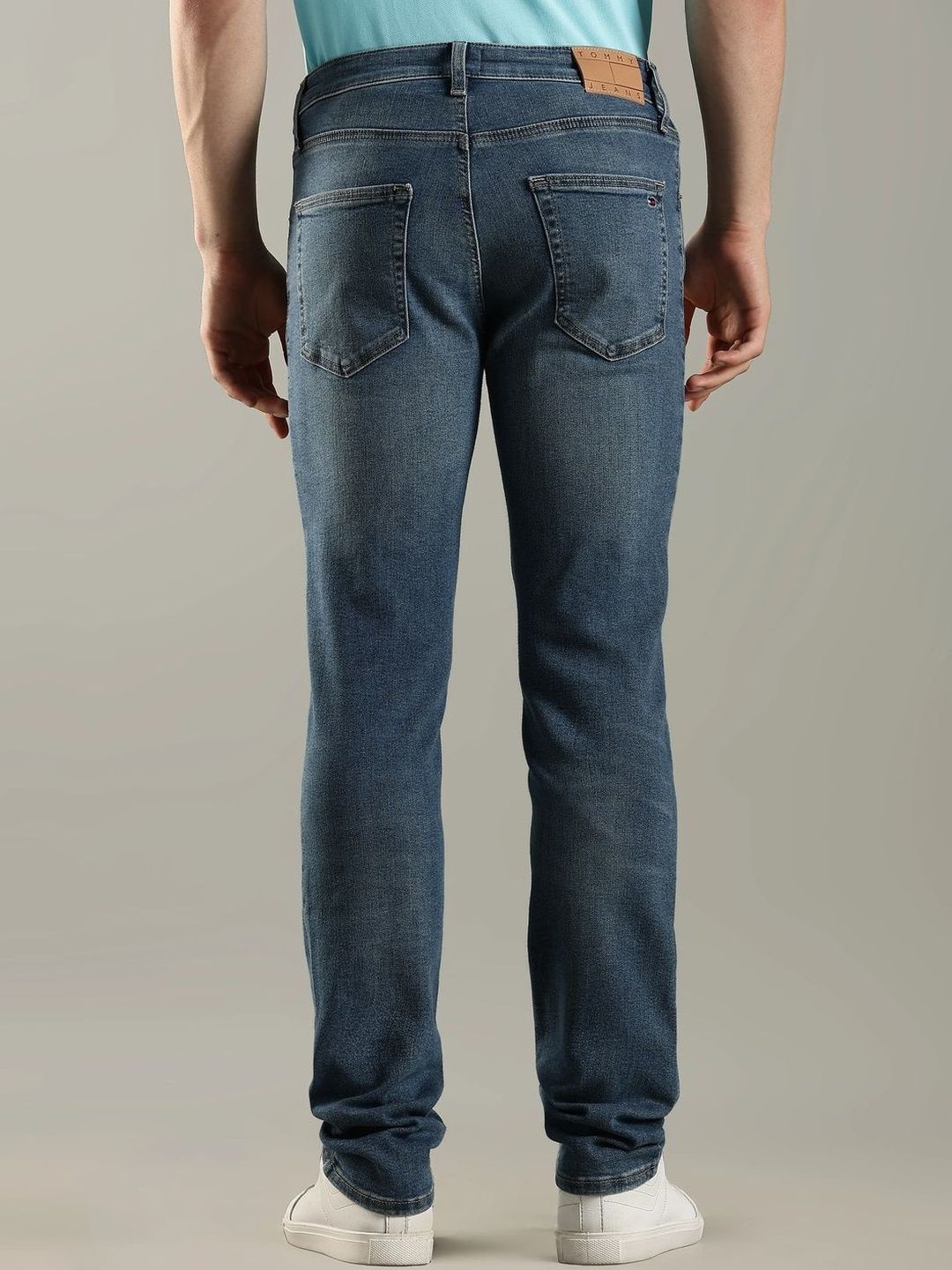 Regular Fit Mid-Rise Light Fade Jeans