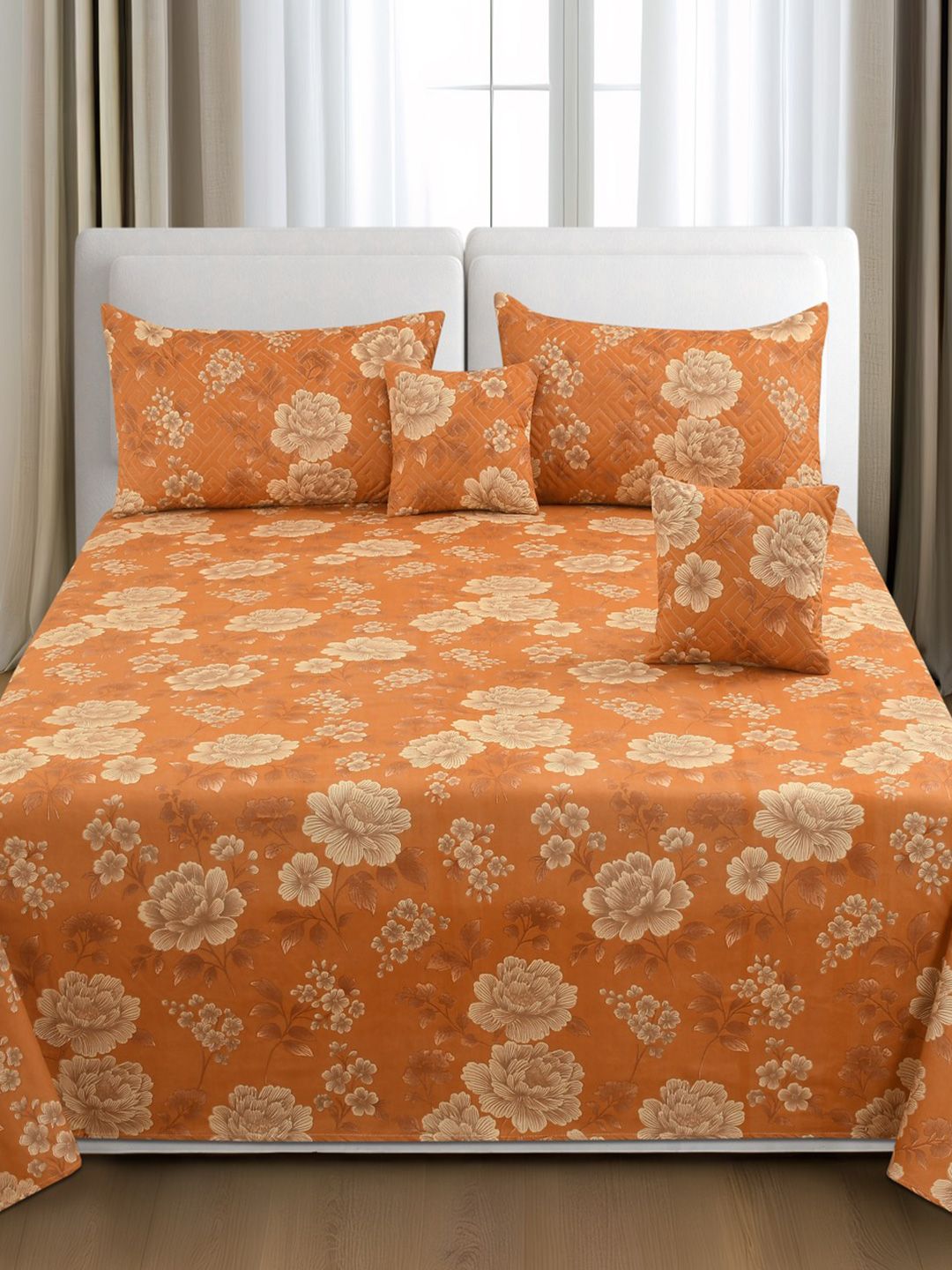 Homio Homio Orange Floral 300 TC King Bedsheet with 4 Pillow Covers