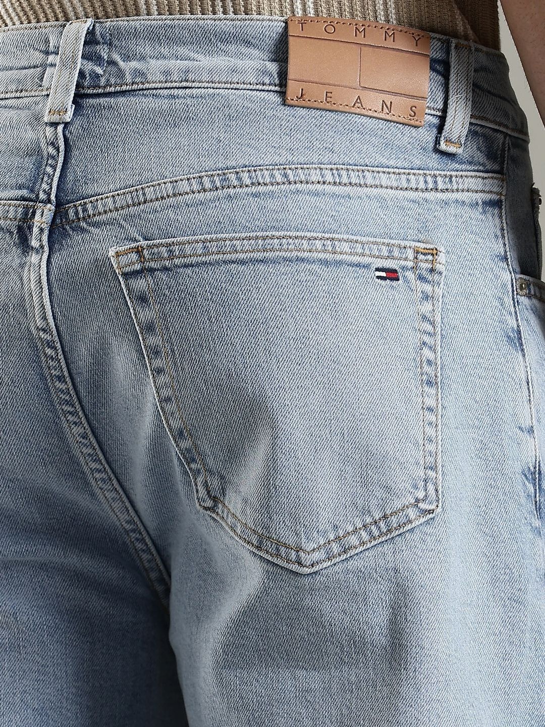 Regular Fit Mid-Rise Light Fade Jeans
