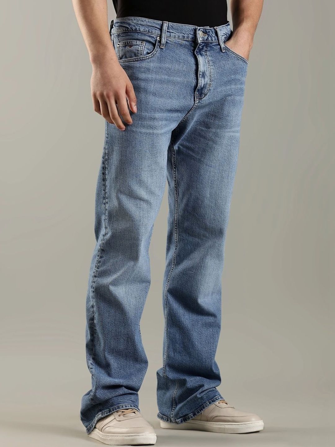 Relaxed Fit Mid-Rise Light Fade Jeans