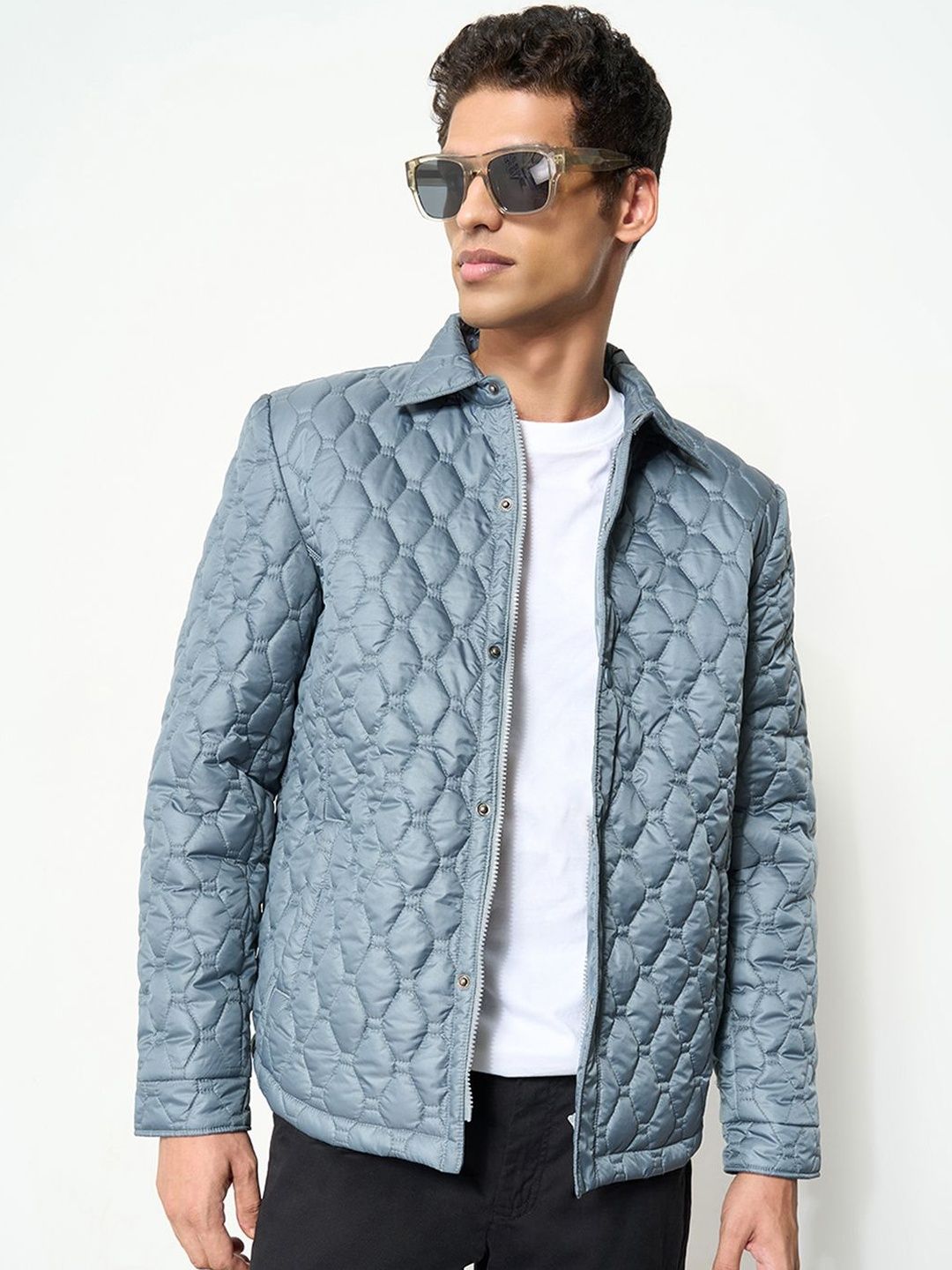 Peregrine by Pantaloons Men Lightweight Quilted Jacket