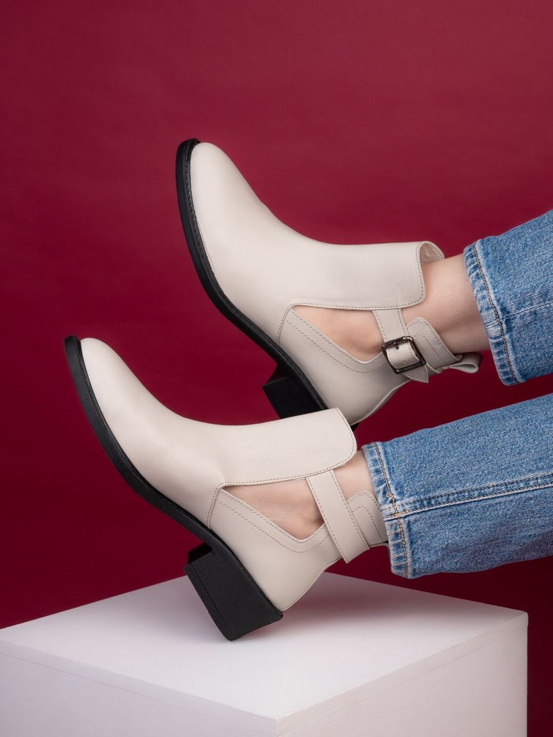 Roadster The Roadster Lifestyle Co Women Pointed Toe Regular Boots
