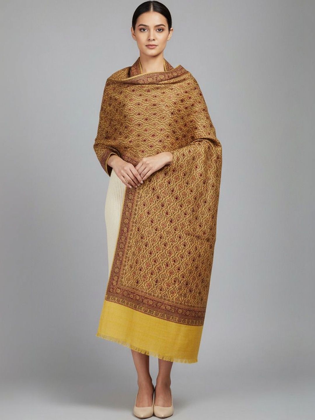 Vrinde Women Abstract Shawl