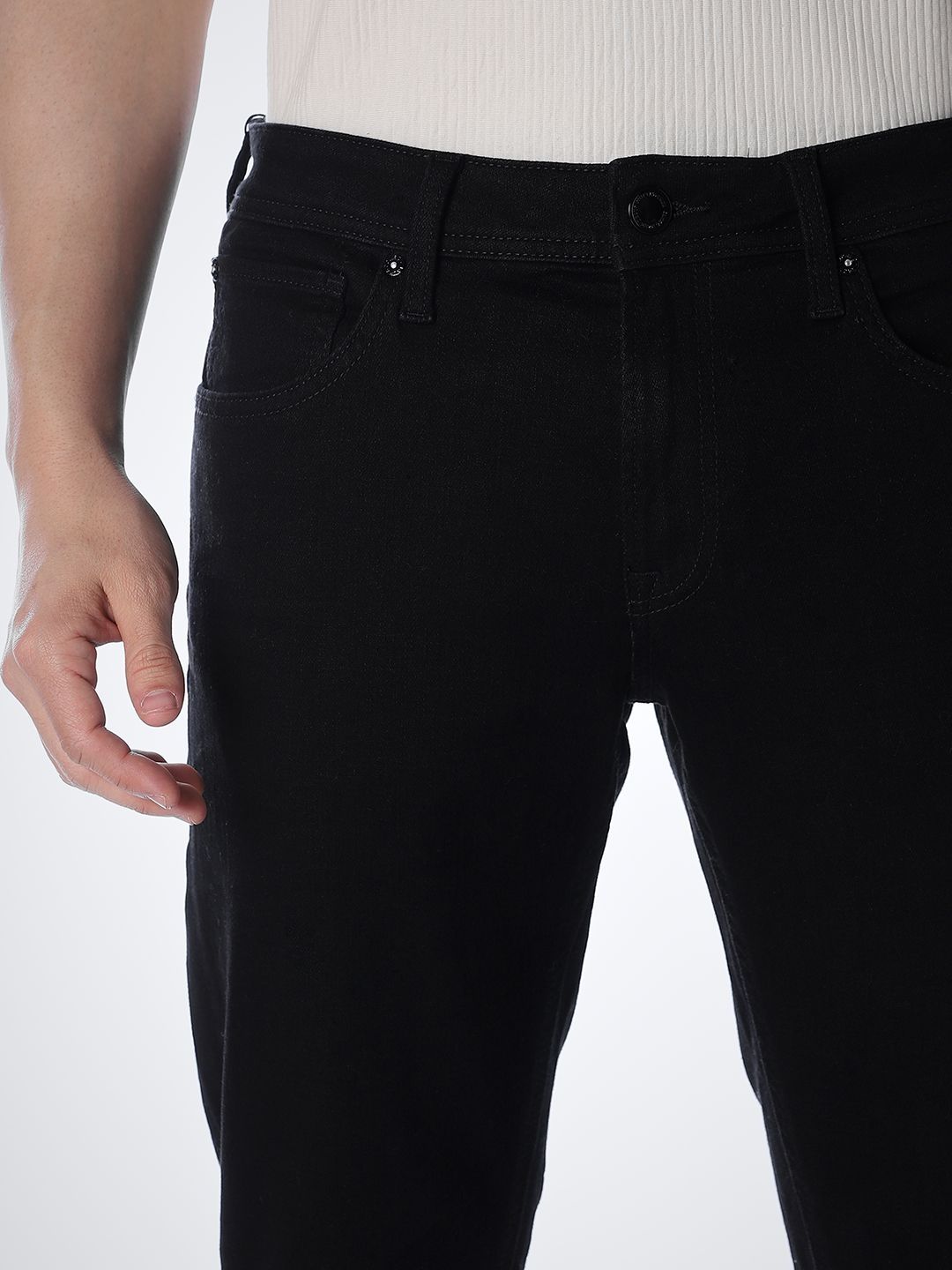 Tim Tapered Fit Low-Rise Stretchable Jeans
