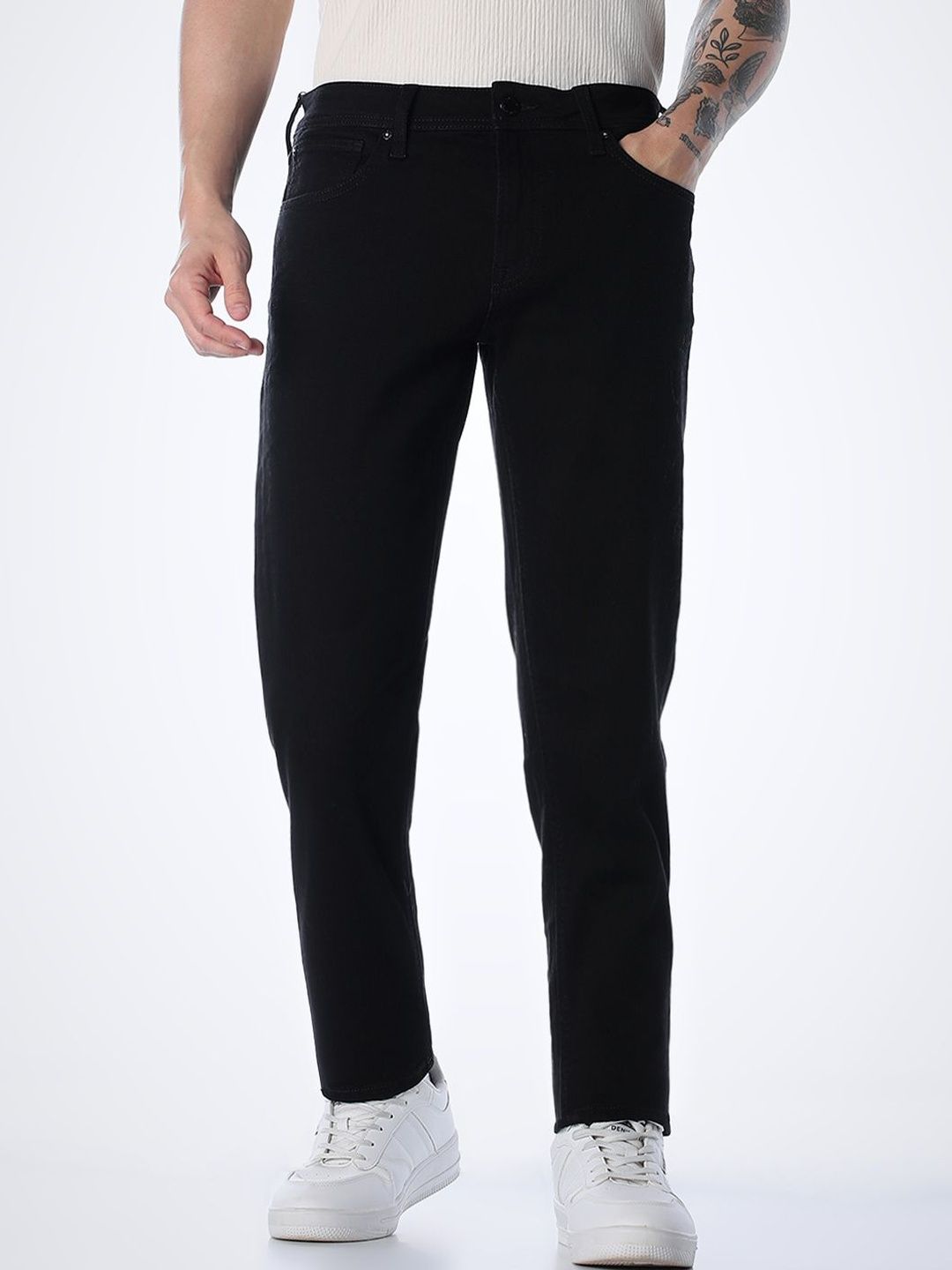 Tim Tapered Fit Low-Rise Stretchable Jeans