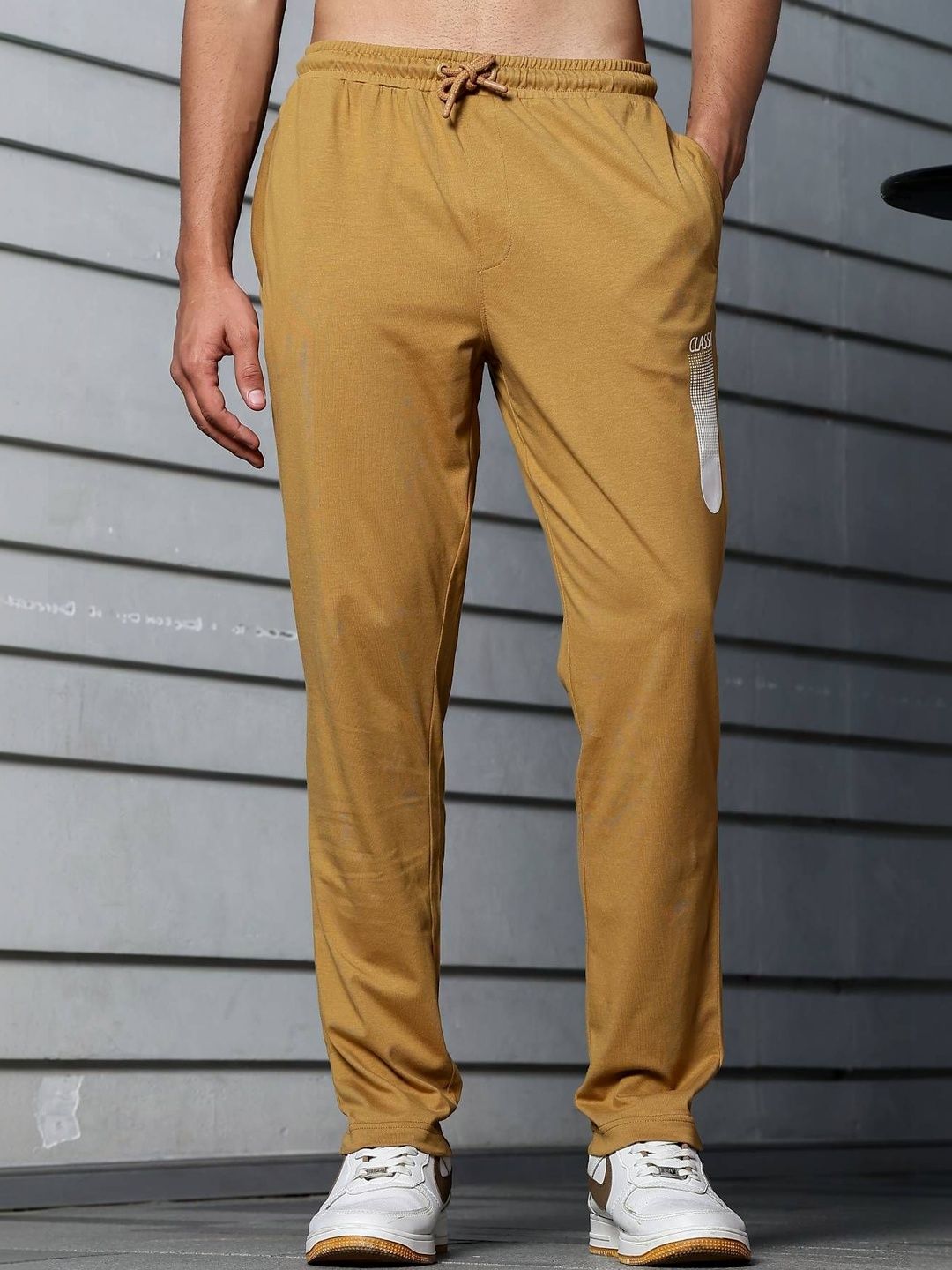 ONE SKY Men Printed Pure Cotton Track Pants