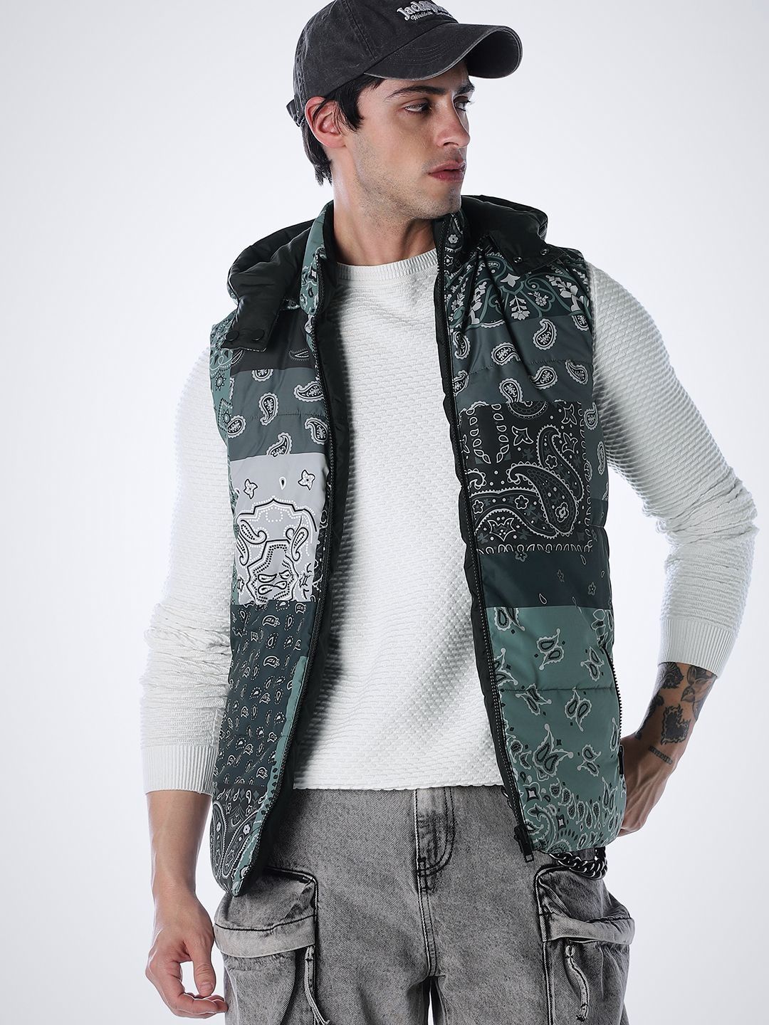 Jack & Jones Men Colourblocked Reversible Puffer Jacket