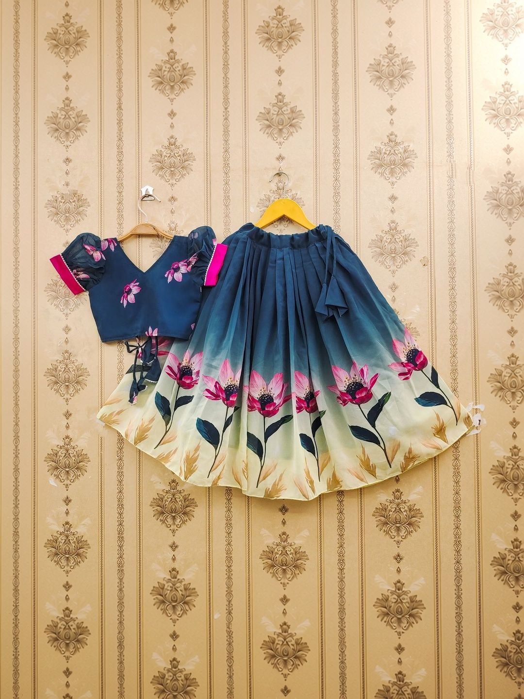 Sangria Printed V-Neck Flared Lehenga Choli