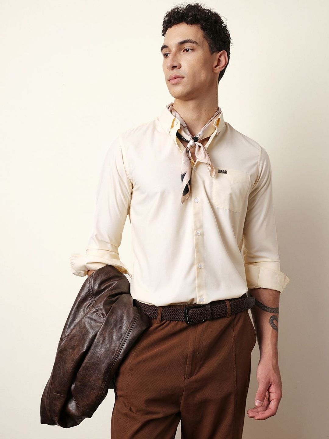 THE BEAR HOUSE Men Slim Fit Casual Shirt