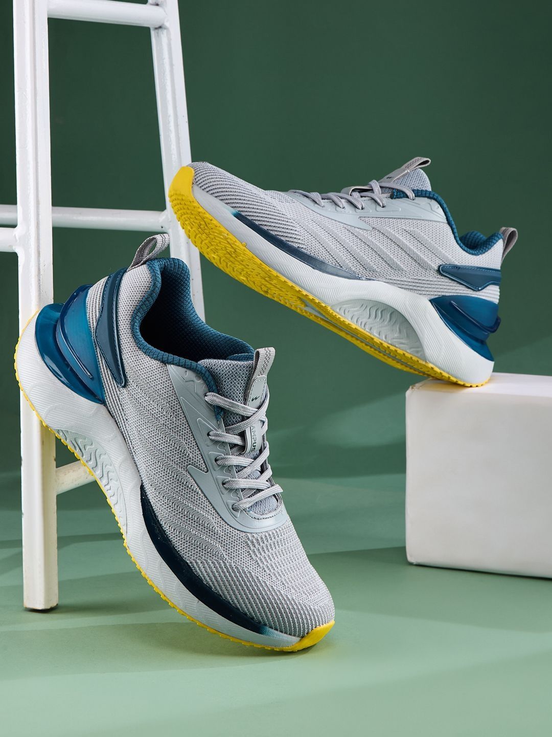 Campus GLOAM Men Mesh Running Non-Marking Shoes